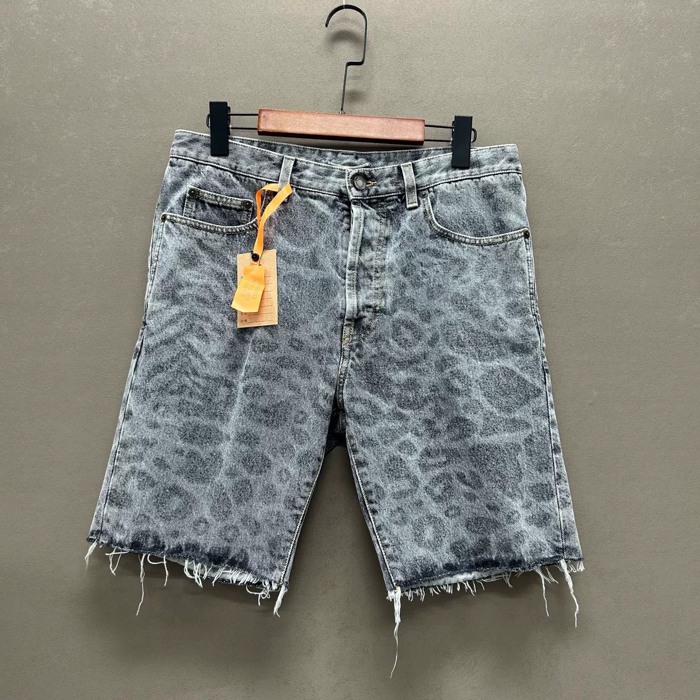Saint Laurent Paris Saint Laurent Leopard Denim Shorts Size 31 Size US 31 - 2 Thumbnail