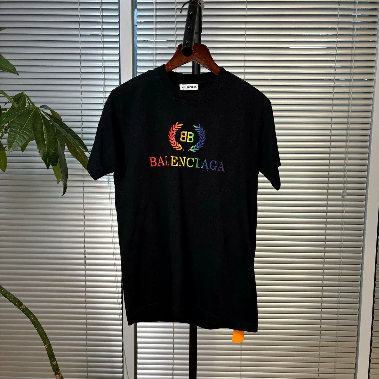 Balenciaga Balenciaga Rainbow Logo T-Shirt Size S Size US S / EU 44-46 / 1 - 2 Thumbnail
