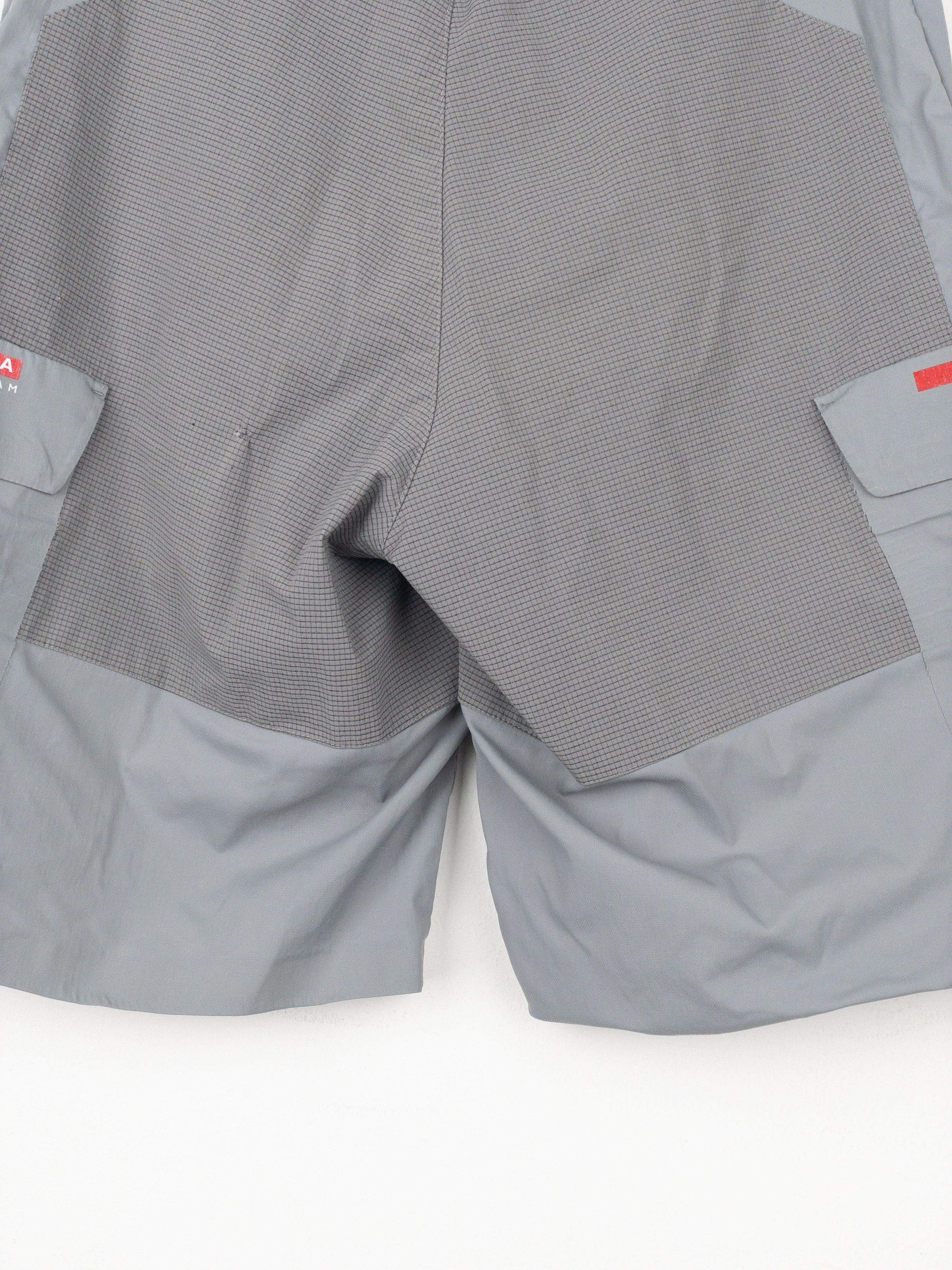 Prada Luna Rossa 2023 American Cup Sailing Cargo Shorts Size US 30 / EU 46 - 9 Thumbnail