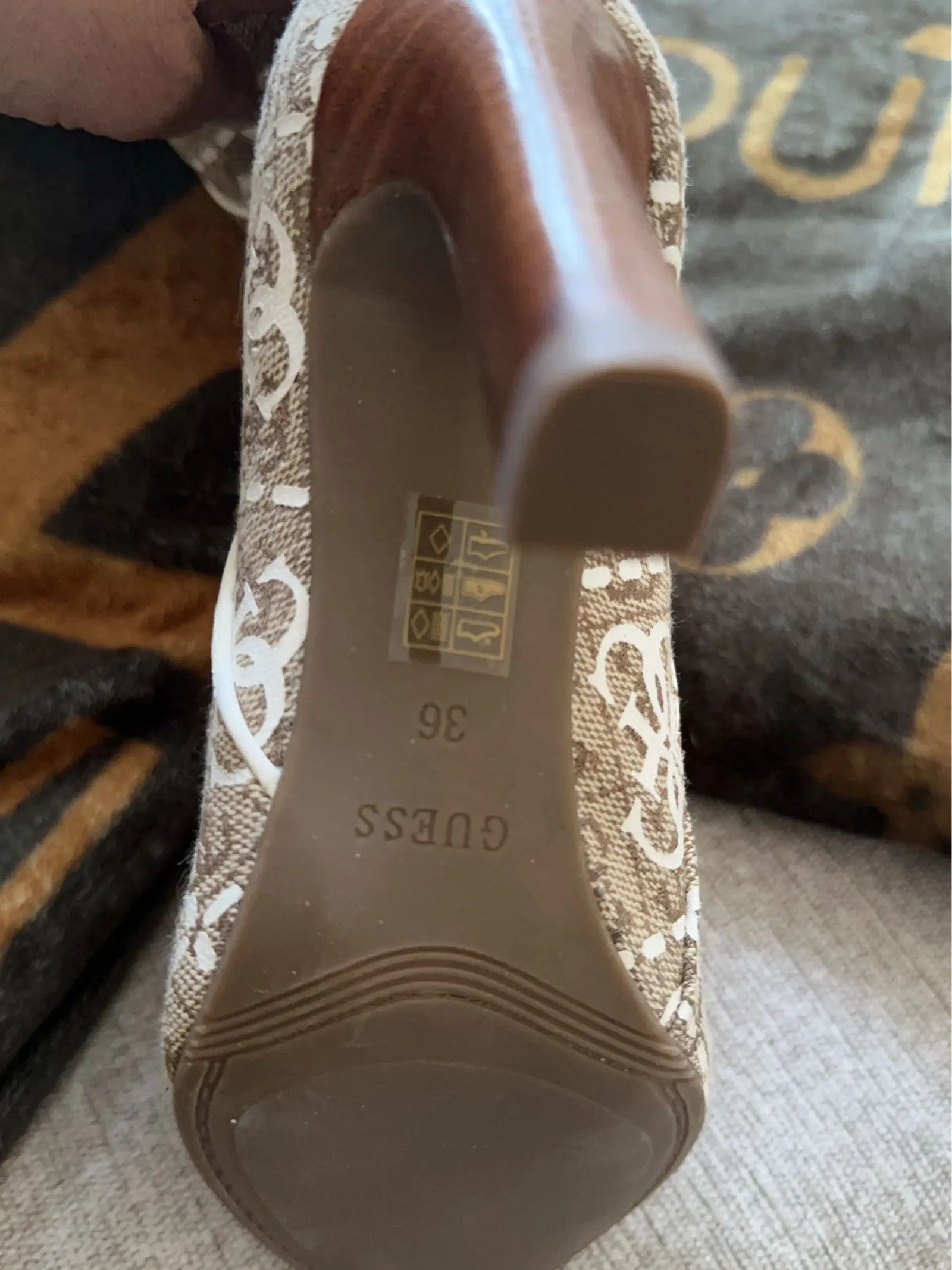 Guess Guess Guess Heels Size US 6 / IT 36 - 3 Thumbnail