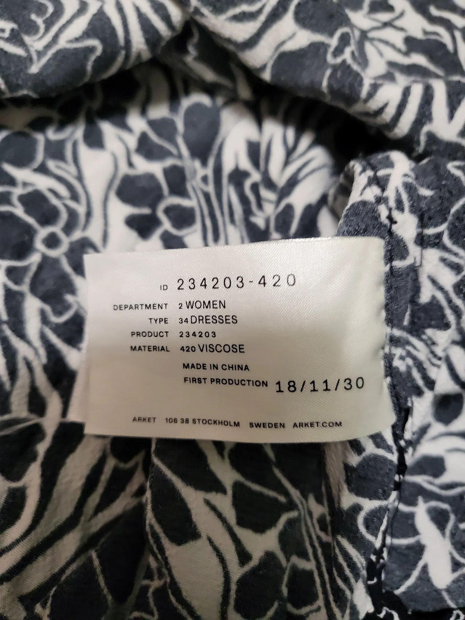 Arket Arket Printed Maxi Dress Size XS / US 0-2 / IT 36-38 - 3 Thumbnail