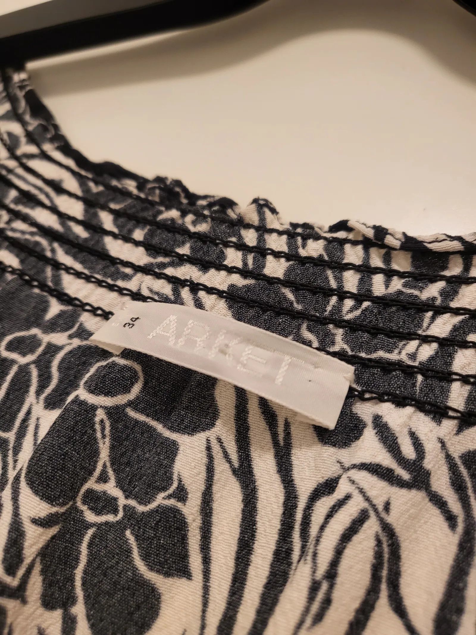 Arket Arket Printed Maxi Dress Size XS / US 0-2 / IT 36-38 - 2 Thumbnail