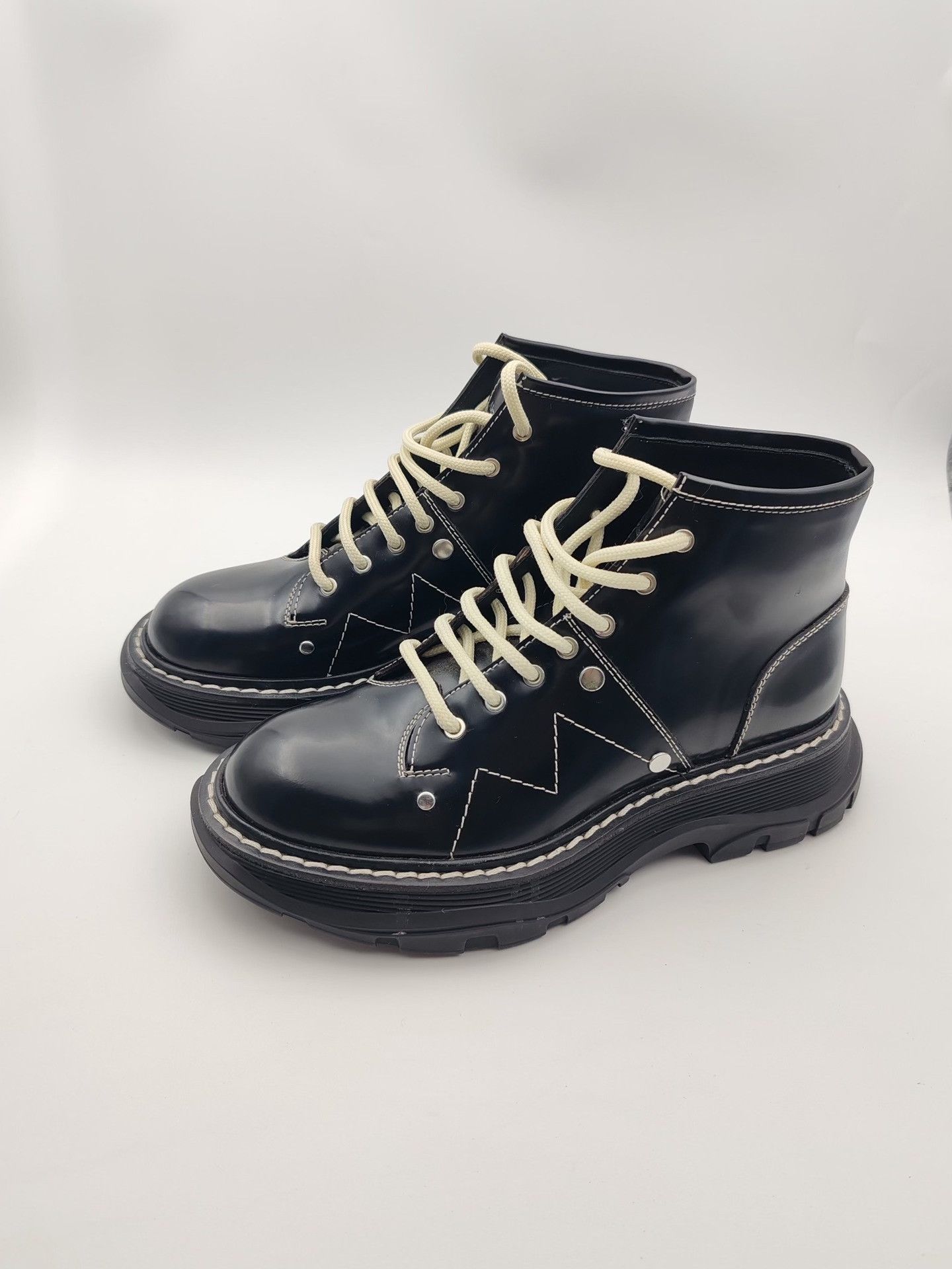 Alexander McQueen Alexander McQueen Leather Lace Up Boots Size 37 Size US 7 / IT 37 - 2 Thumbnail