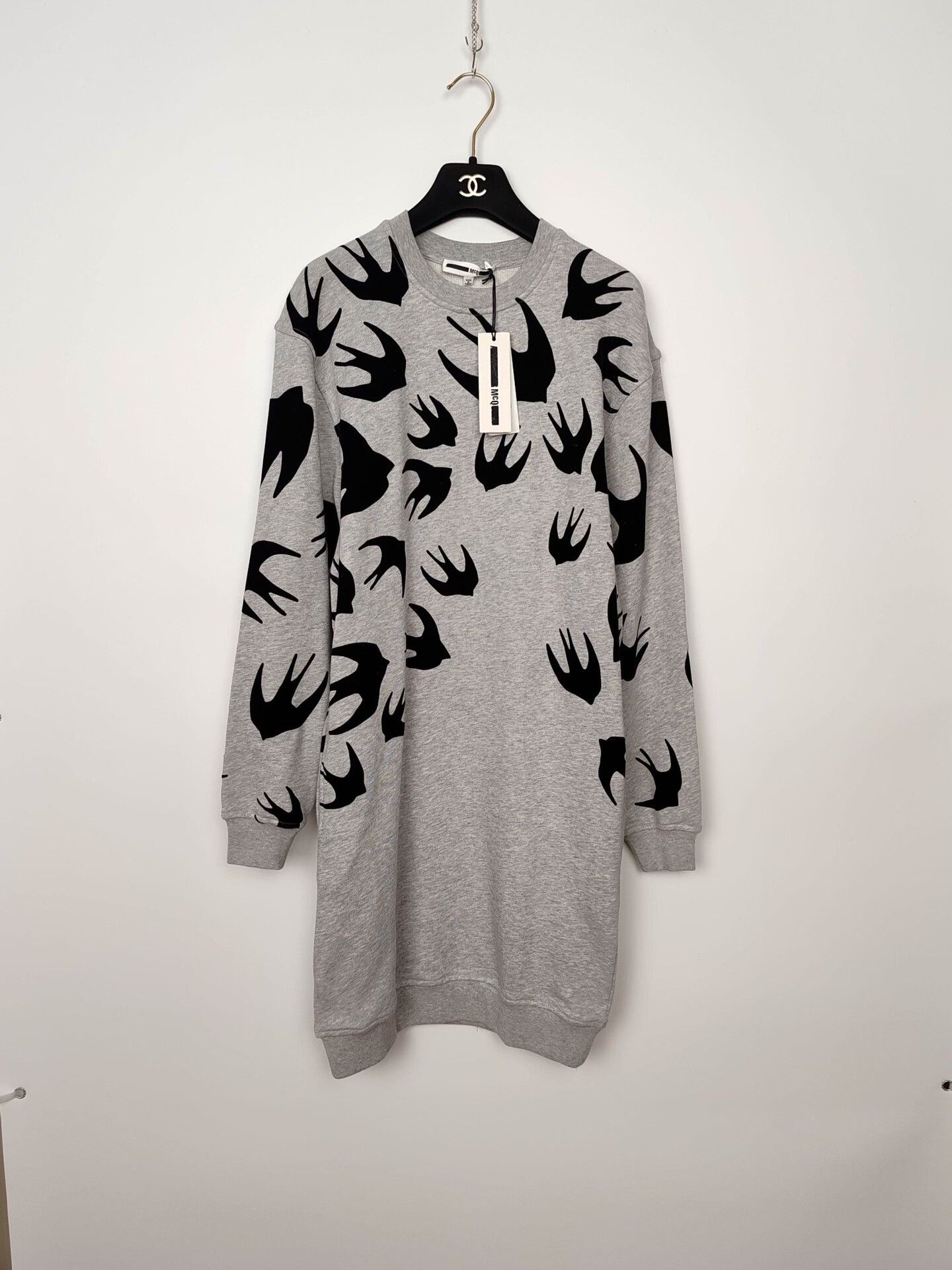 Alexander McQueen Alexander McQueen Swallow Print Sweatshirt Dress Size XS Size XS / US 0-2 / IT 36-38 - 2 Thumbnail
