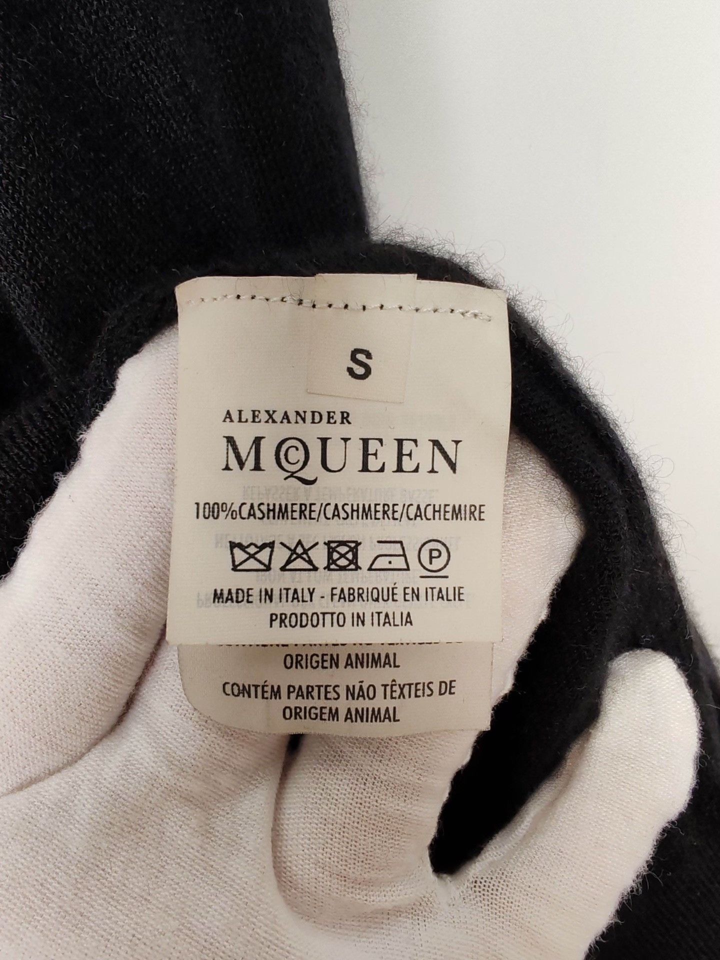 Alexander McQueen Alexander McQueen Yellow Skull Cashmere Sweater Size S Size US S / EU 44-46 / 1 - 6 Thumbnail