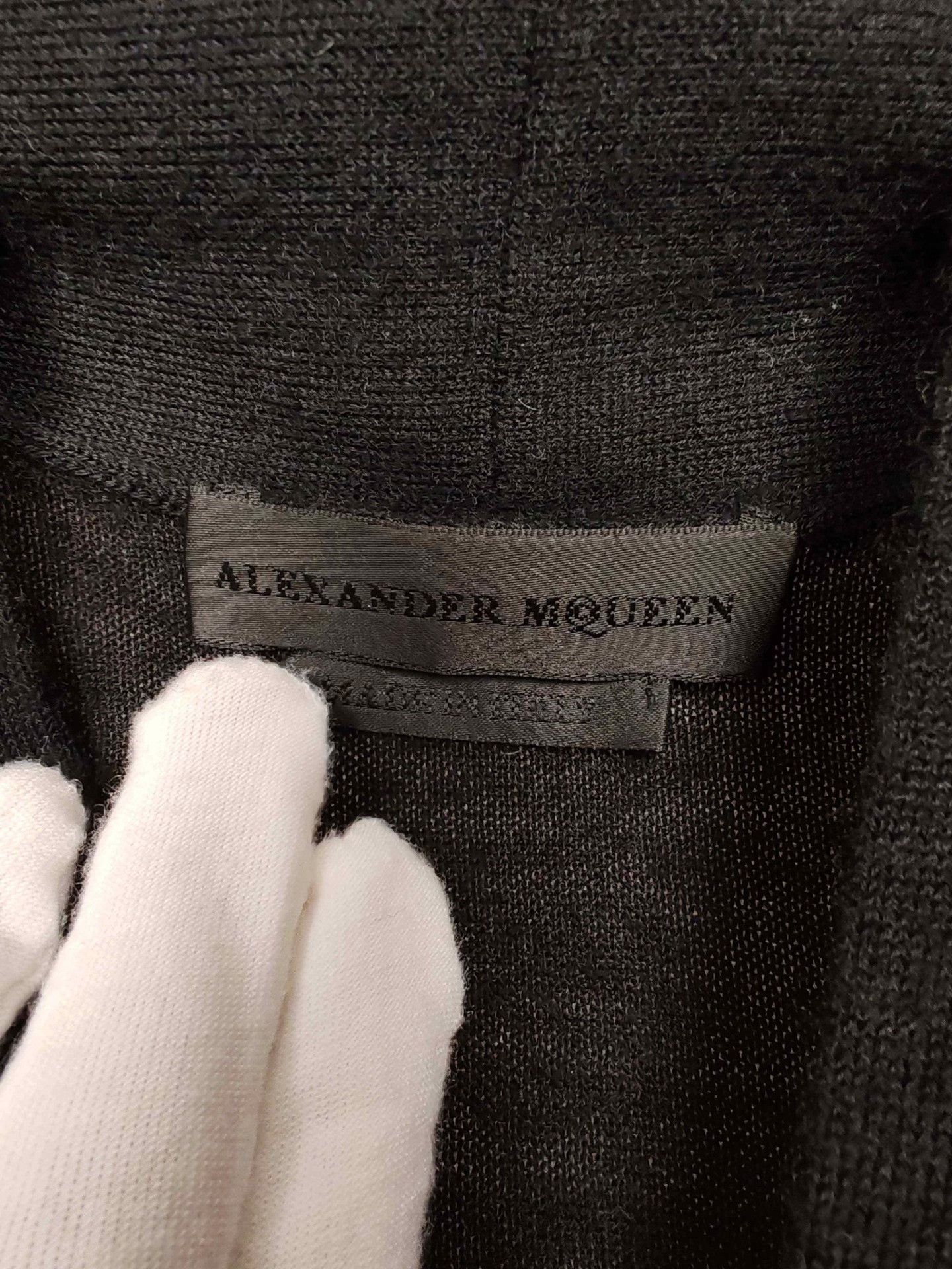Alexander McQueen Alexander McQueen Yellow Skull Cashmere Sweater Size S Size US S / EU 44-46 / 1 - 4 Thumbnail