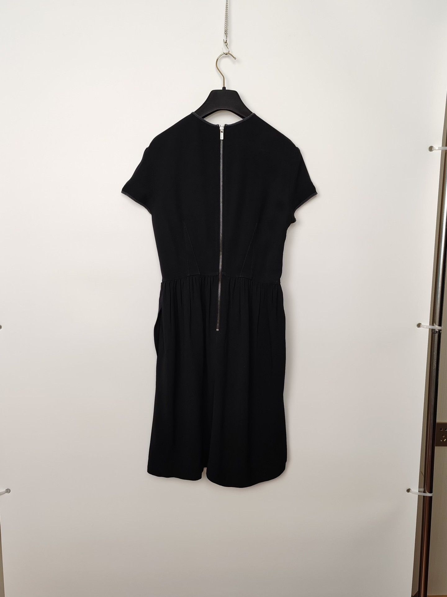 Miu Miu Miu Miu Black Silk Midi Dress Size 40 Size S / US 4 / IT 40 - 3 Thumbnail