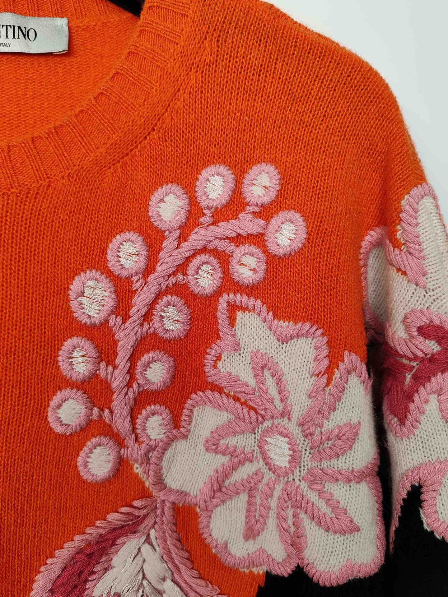 Valentino Valentino Floral Embroidered Sweater Size S Size S / US 4 / IT 40 - 5 Thumbnail