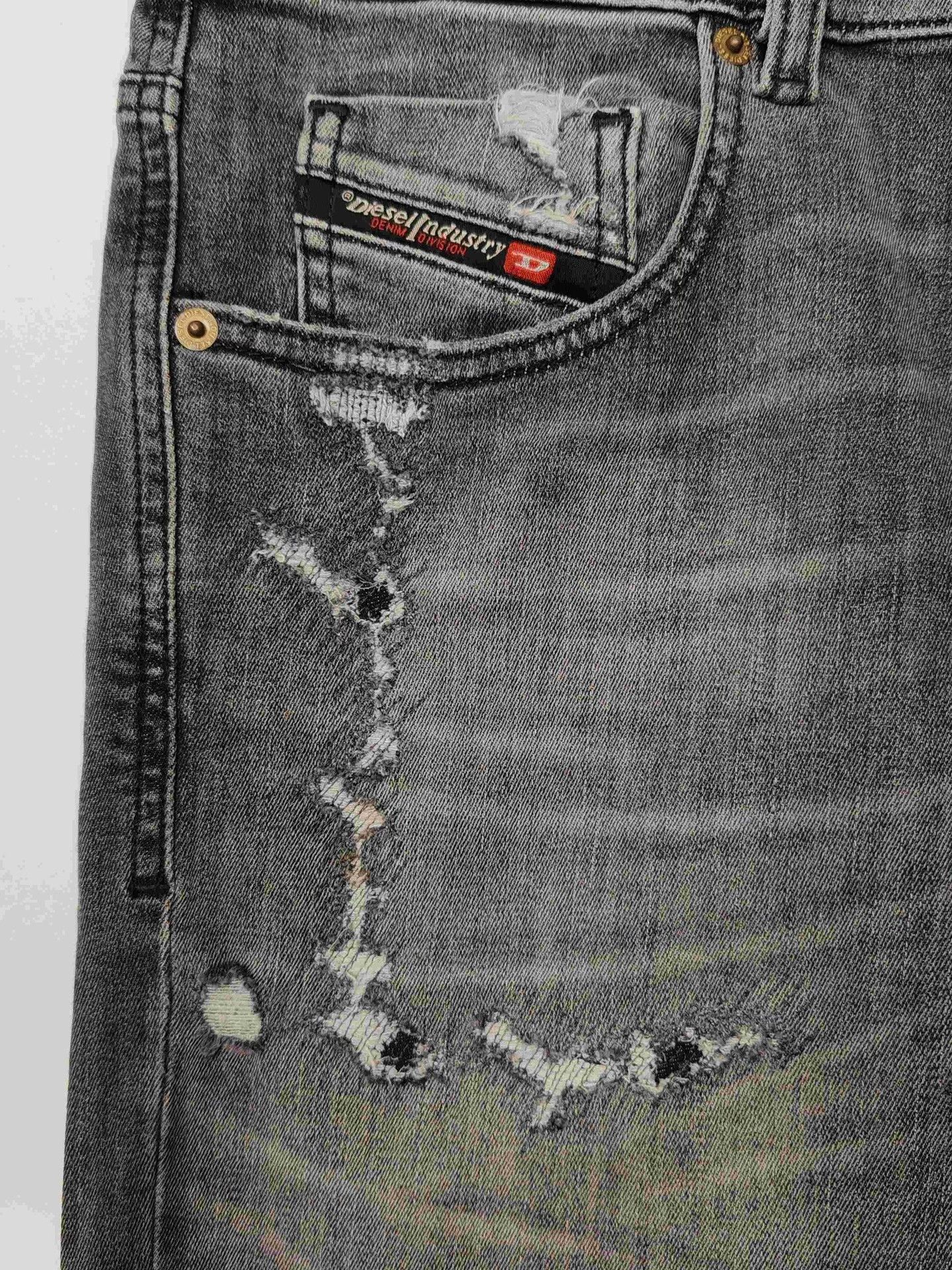 Diesel Diesel D-Strukt Jogg Distressed Jeans Size 31 Size US 31 - 7 Thumbnail