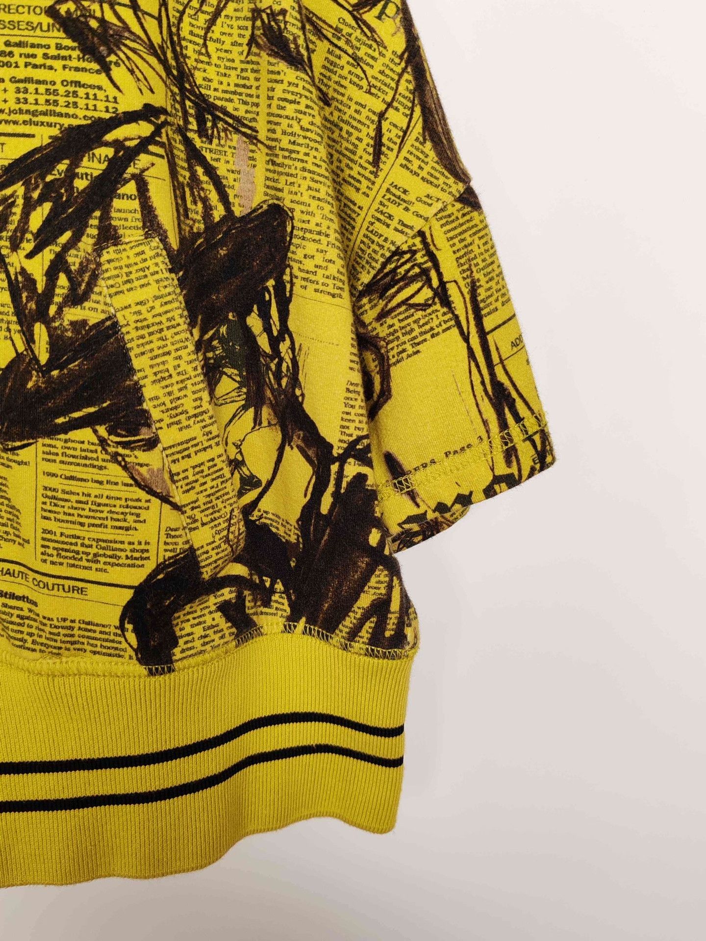 John Galliano John Galliano Newspaper Print Zip-Up Hoodie XS Size XS / US 0-2 / IT 36-38 - 6 Thumbnail