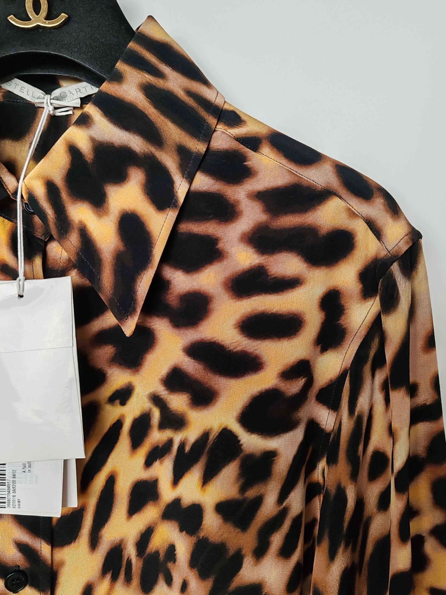 Stella McCartney Stella McCartney Leopard Print Silk Button Up Shirt Size 38 Size XS / US 0-2 / IT 36-38 - 7 Thumbnail