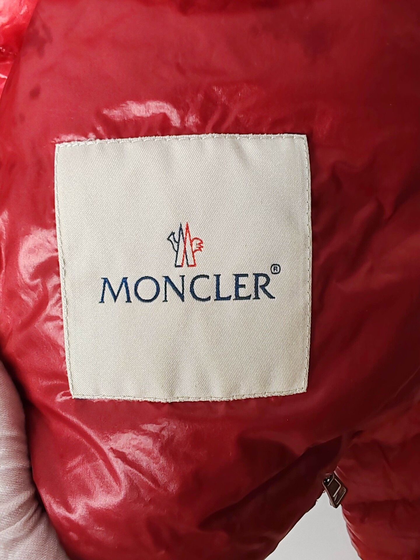 Moncler Moncler Logo Patch Down Jacket Red Size XXL Size US XXL / EU 58 / 5 - 4 Thumbnail
