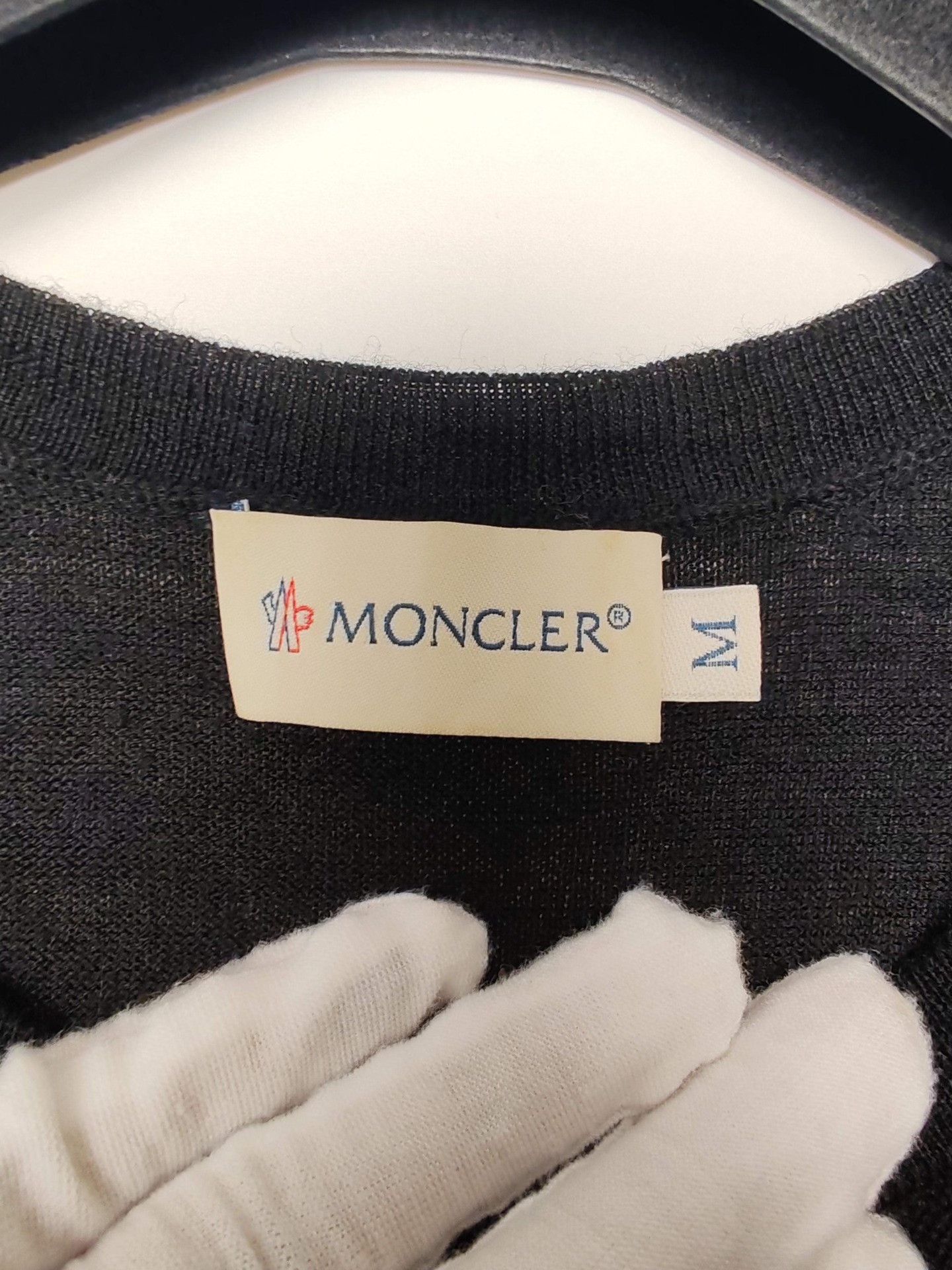 Moncler Moncler Wool Contrast Sleeve Sweater Size M Size M / US 6-8 / IT 42-44 - 4 Thumbnail