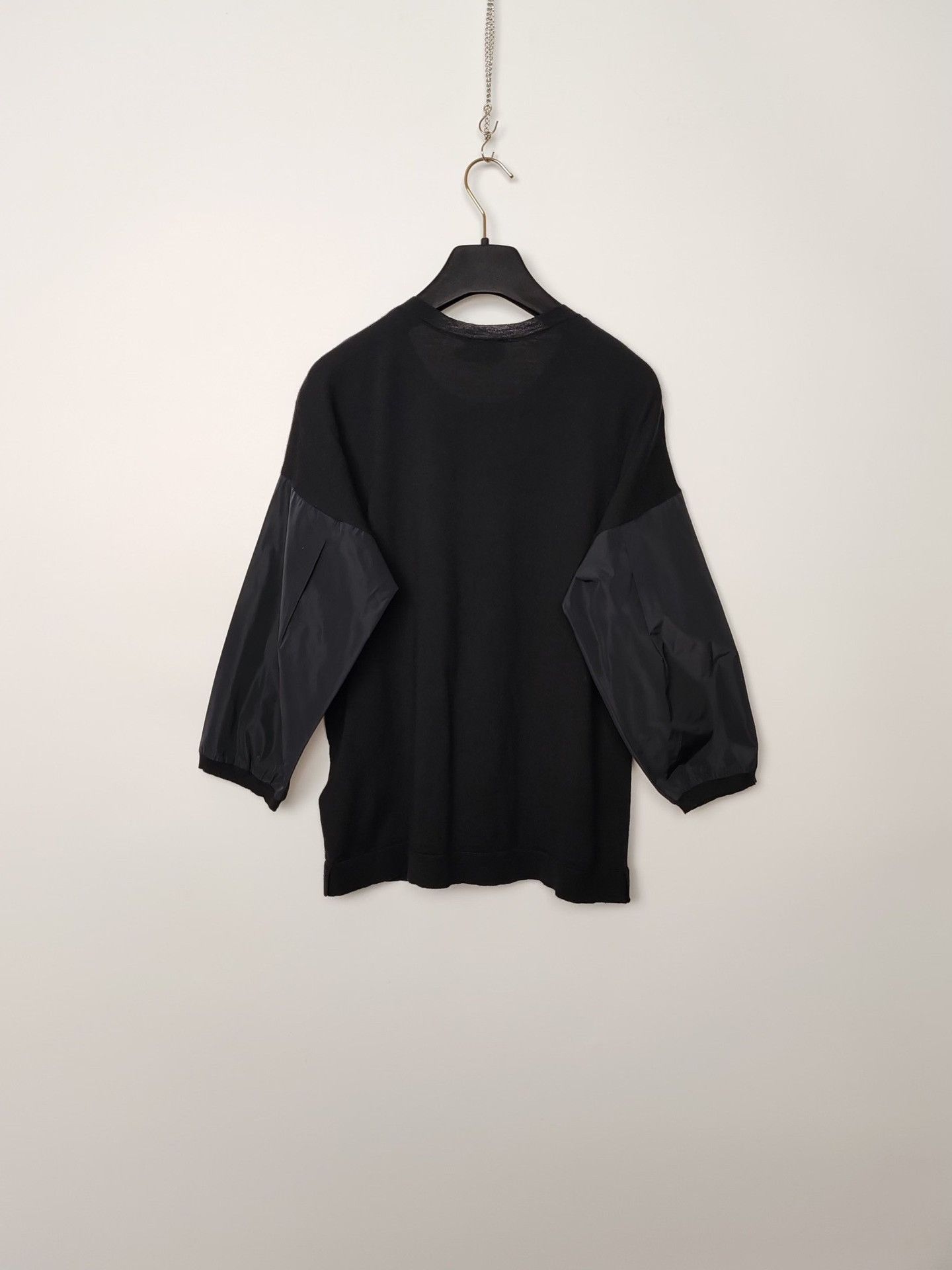 Moncler Moncler Wool Contrast Sleeve Sweater Size M Size M / US 6-8 / IT 42-44 - 3 Thumbnail