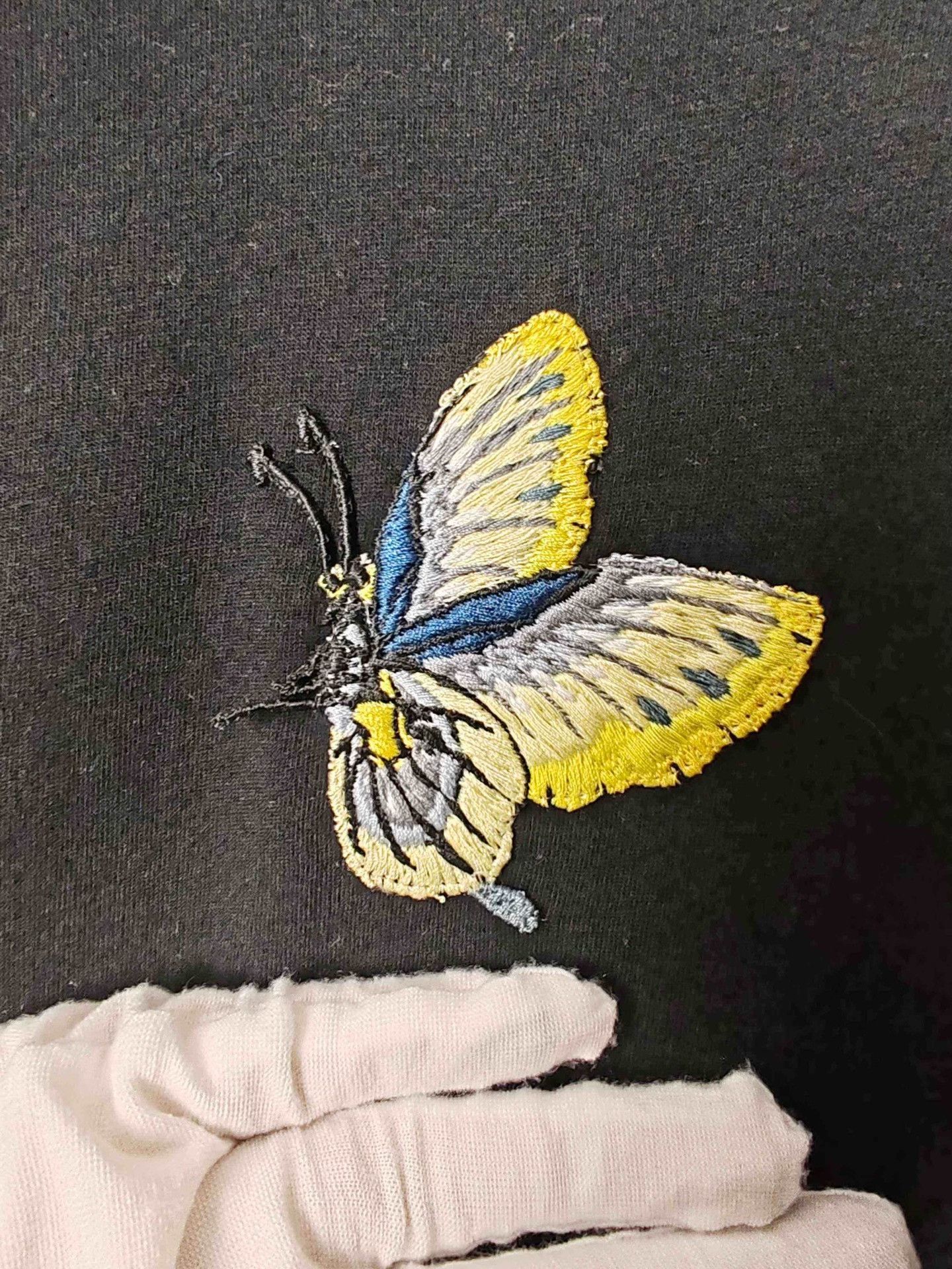 Gucci Gucci Butterfly Embroidered T-Shirt Size XXS Size XXS / US 00 / IT 34 - 6 Thumbnail