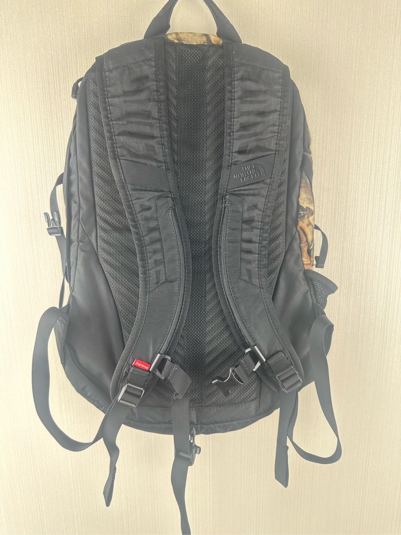 Supreme Supreme x The North Face Leaf Camo Backpack One Size Size ONE SIZE - 3 Thumbnail
