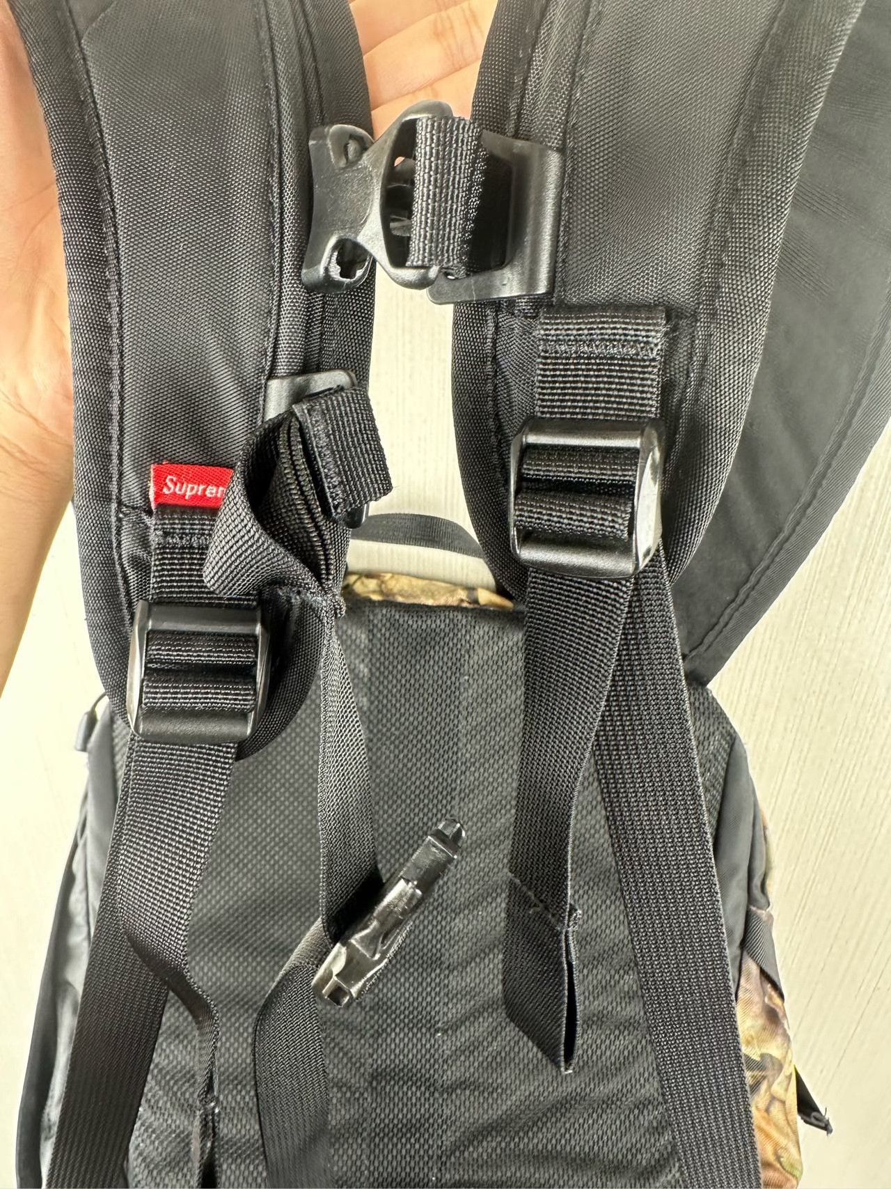 Supreme Supreme x The North Face Leaf Camo Backpack One Size Size ONE SIZE - 8 Thumbnail
