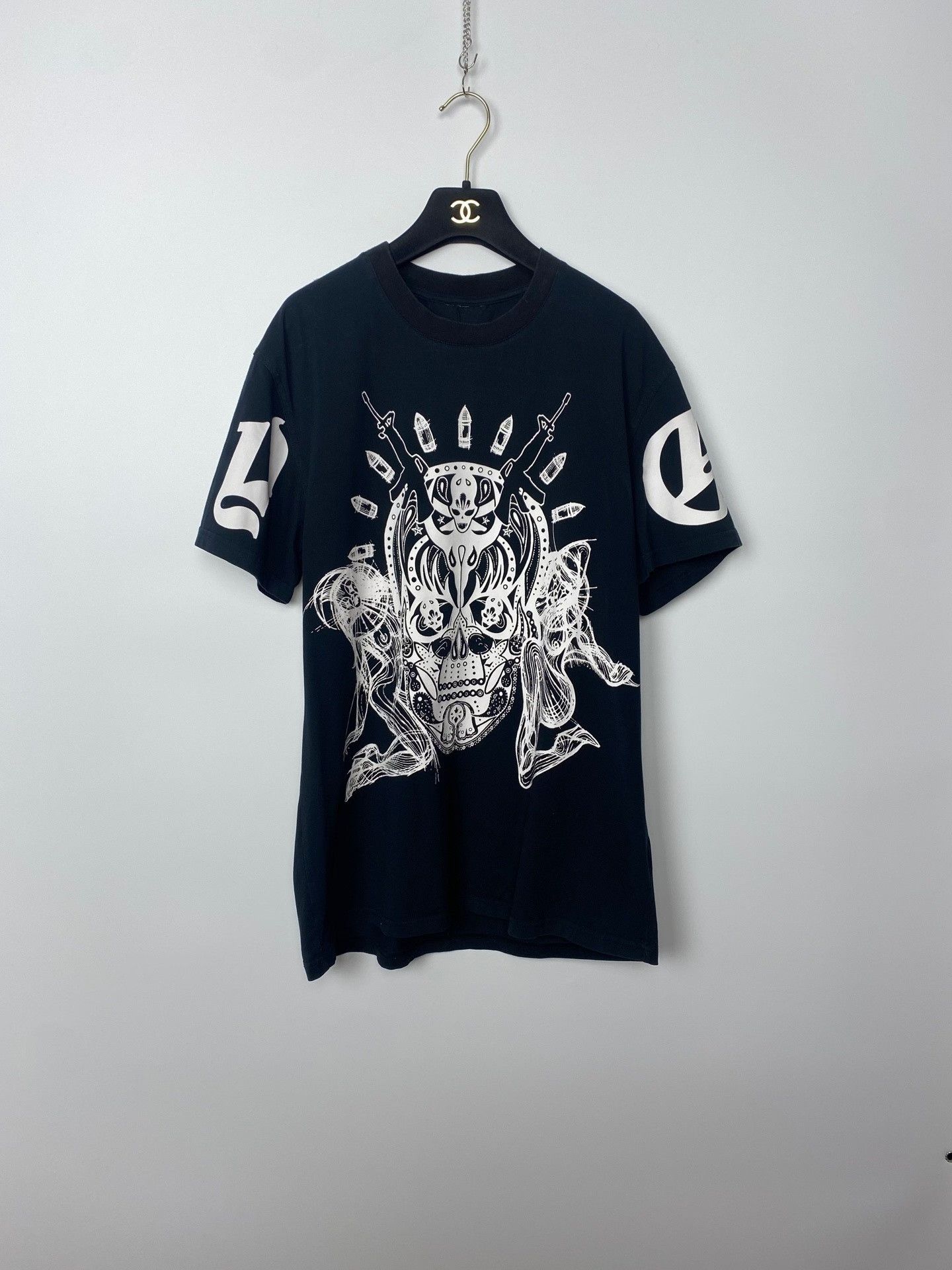 Givenchy Givenchy Skull Graphic T-Shirt XXS Size US XXS / EU 40 - 2 Thumbnail