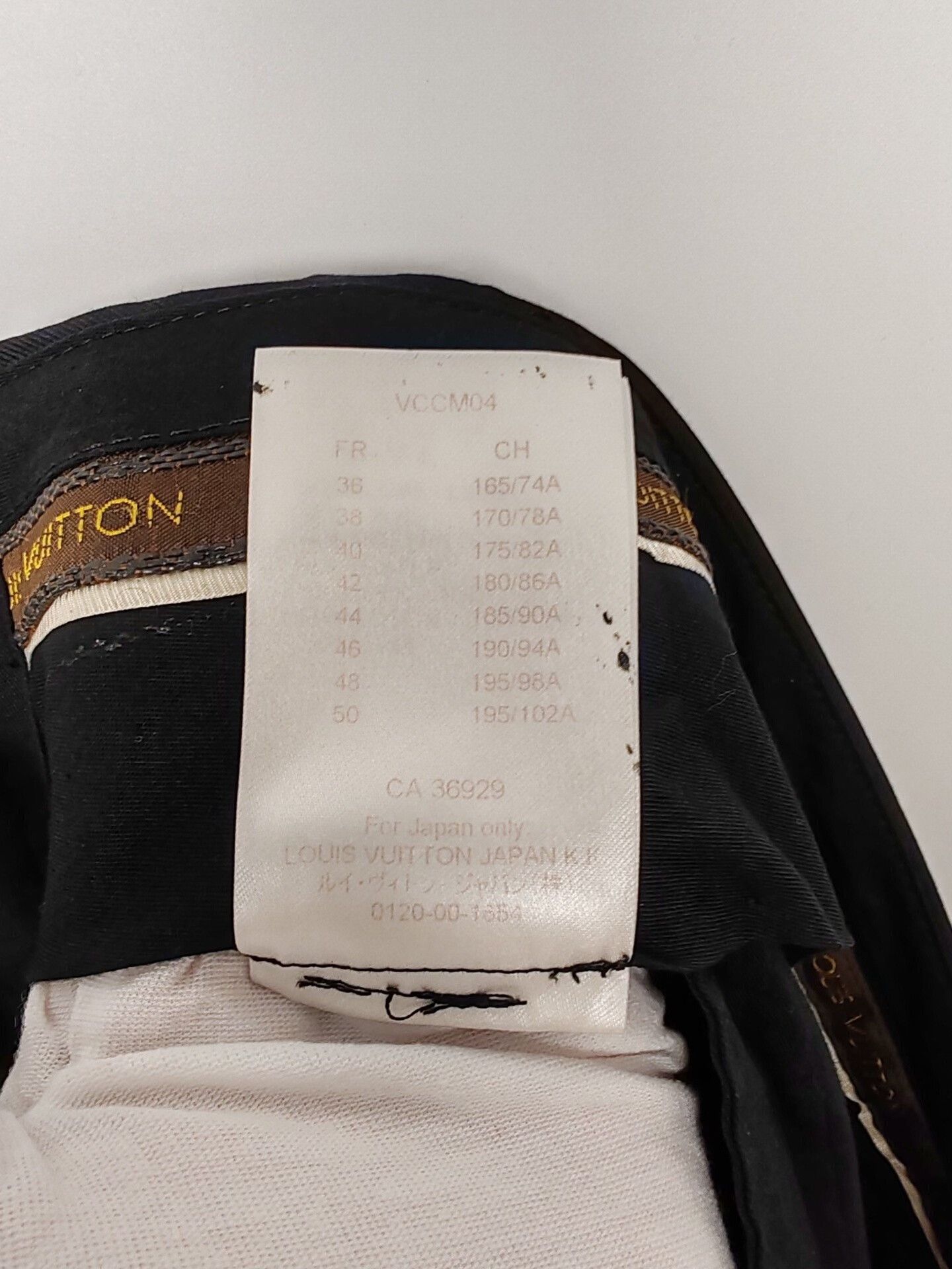 Louis Vuitton Louis Vuitton Metal Logo Trousers Size 32 Size US 32 / EU 48 - 8 Thumbnail