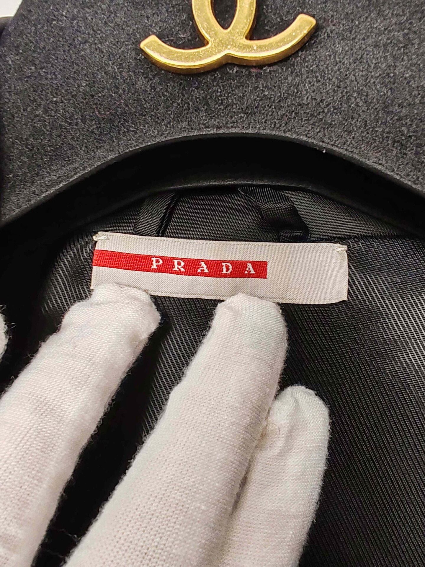 Prada Prada Logo Plate Double Breasted Coat Size S Size S / US 4 / IT 40 - 4 Thumbnail
