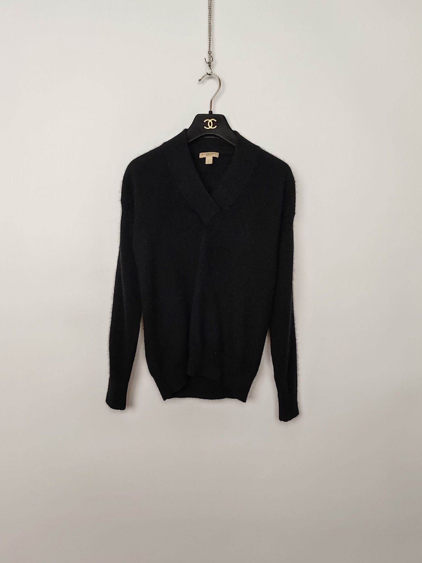 Burberry Burberry Cashmere V-Neck Sweater Size S Size S / US 4 / IT 40 - 2 Thumbnail
