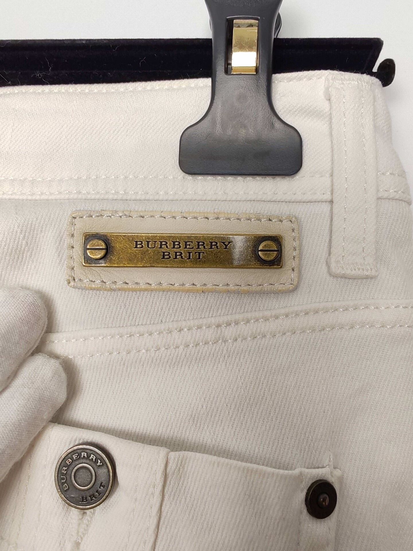 Burberry Burberry Brit White Denim Jeans Size 26 Size 26" / US 2 / IT 38 - 6 Thumbnail
