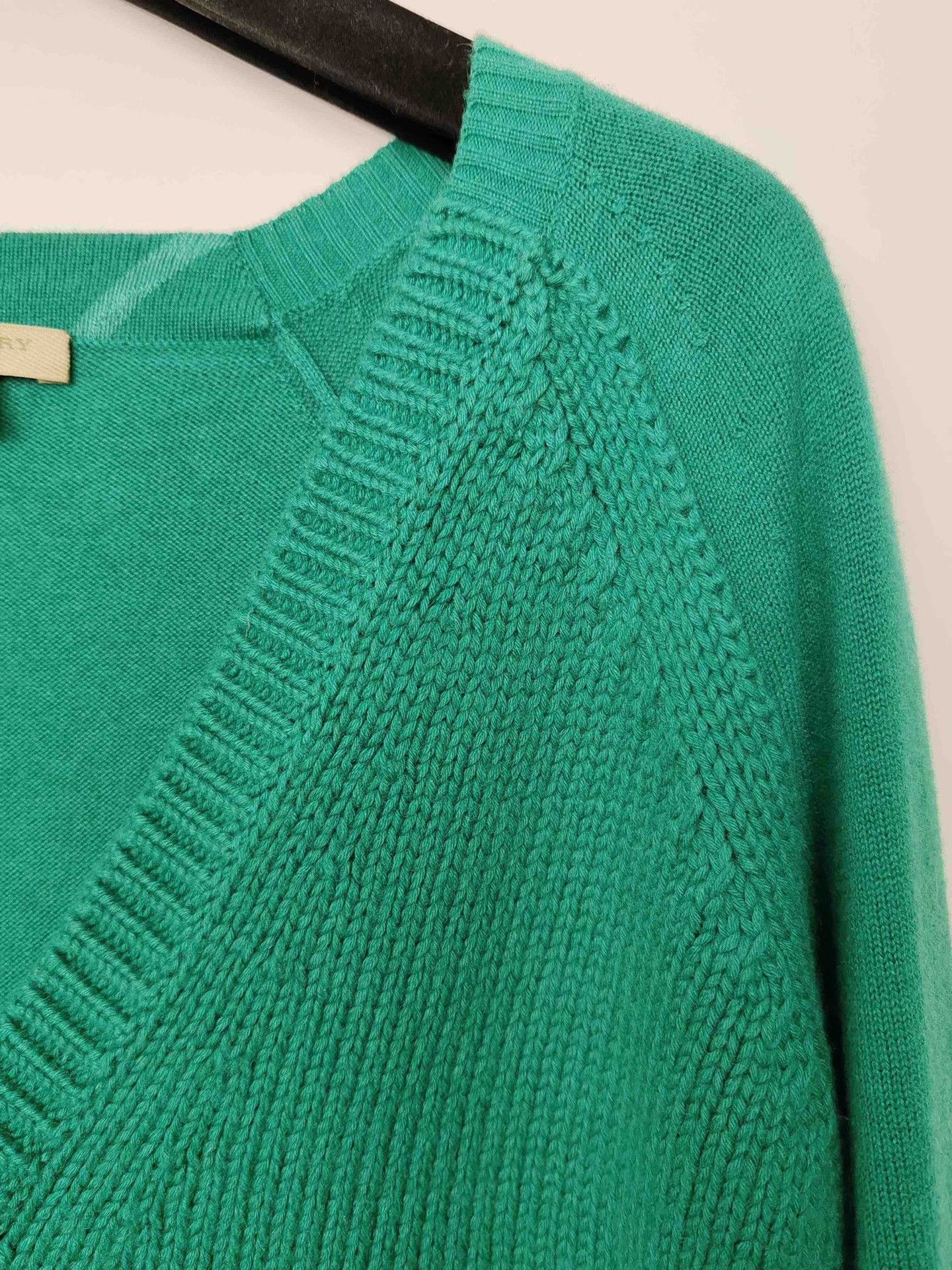 Burberry Burberry Brit V-Neck Knit Sweater Size M Size M / US 6-8 / IT 42-44 - 5 Thumbnail