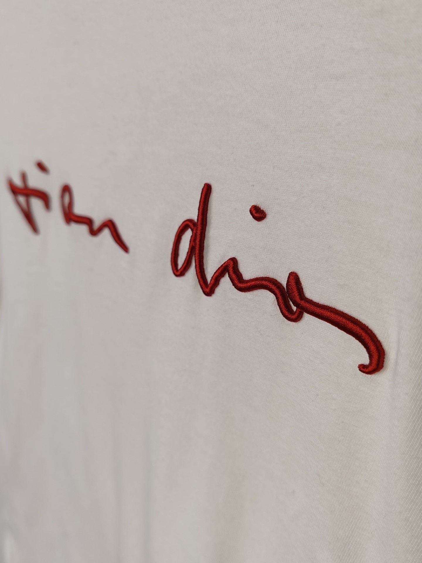 Dior Dior Red Embroidery T-Shirt Size M Size US M / EU 48-50 / 2 - 5 Thumbnail