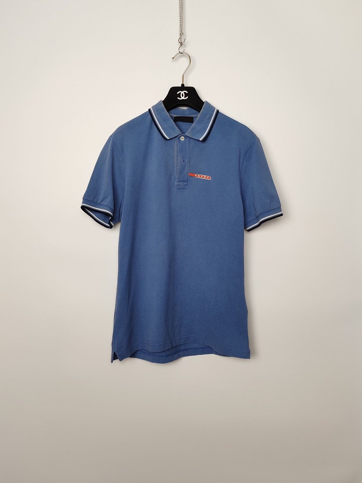 Prada Prada Logo Patch Polo Shirt Size M Size US M / EU 48-50 / 2 - 2 Thumbnail