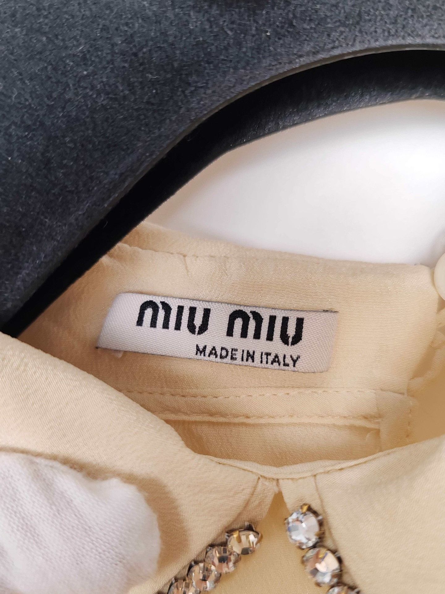 Miu Miu Miu Miu Silk Crystal Embellished Sleeveless Blouse Size 36 Size XS / US 0-2 / IT 36-38 - 4 Thumbnail