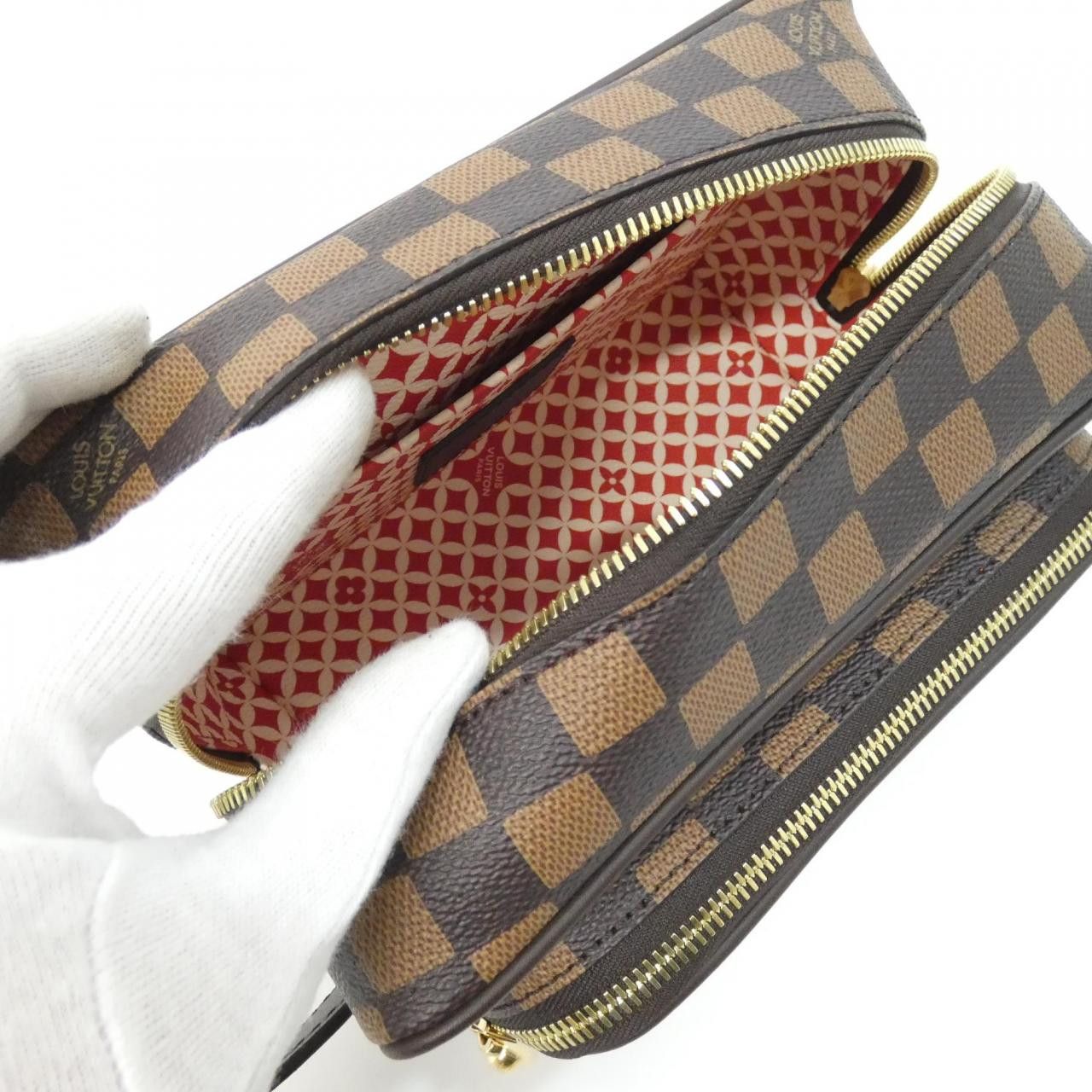 Louis Vuitton Louis Vuitton Louis Vuitton Damier Friendship Dopp Kit Coated Canvas Pouch Textile Vanity Bag N40800 DUTY FREE for USA Size ONE SIZE - 6 Thumbnail