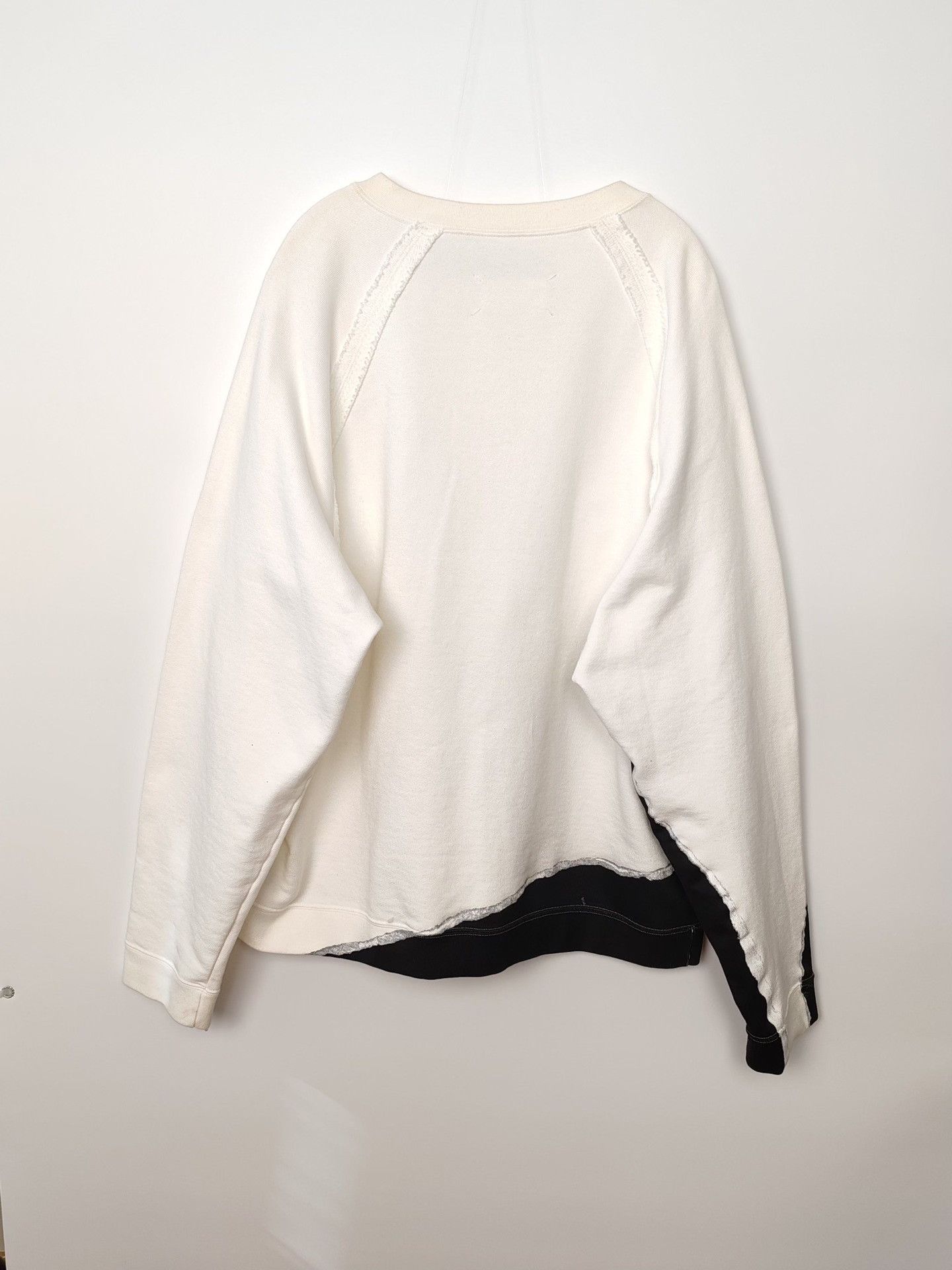 Maison Margiela Maison Margiela Contrast Distressed Sweatshirt US S Size US S / EU 44-46 / 1 - 3 Thumbnail