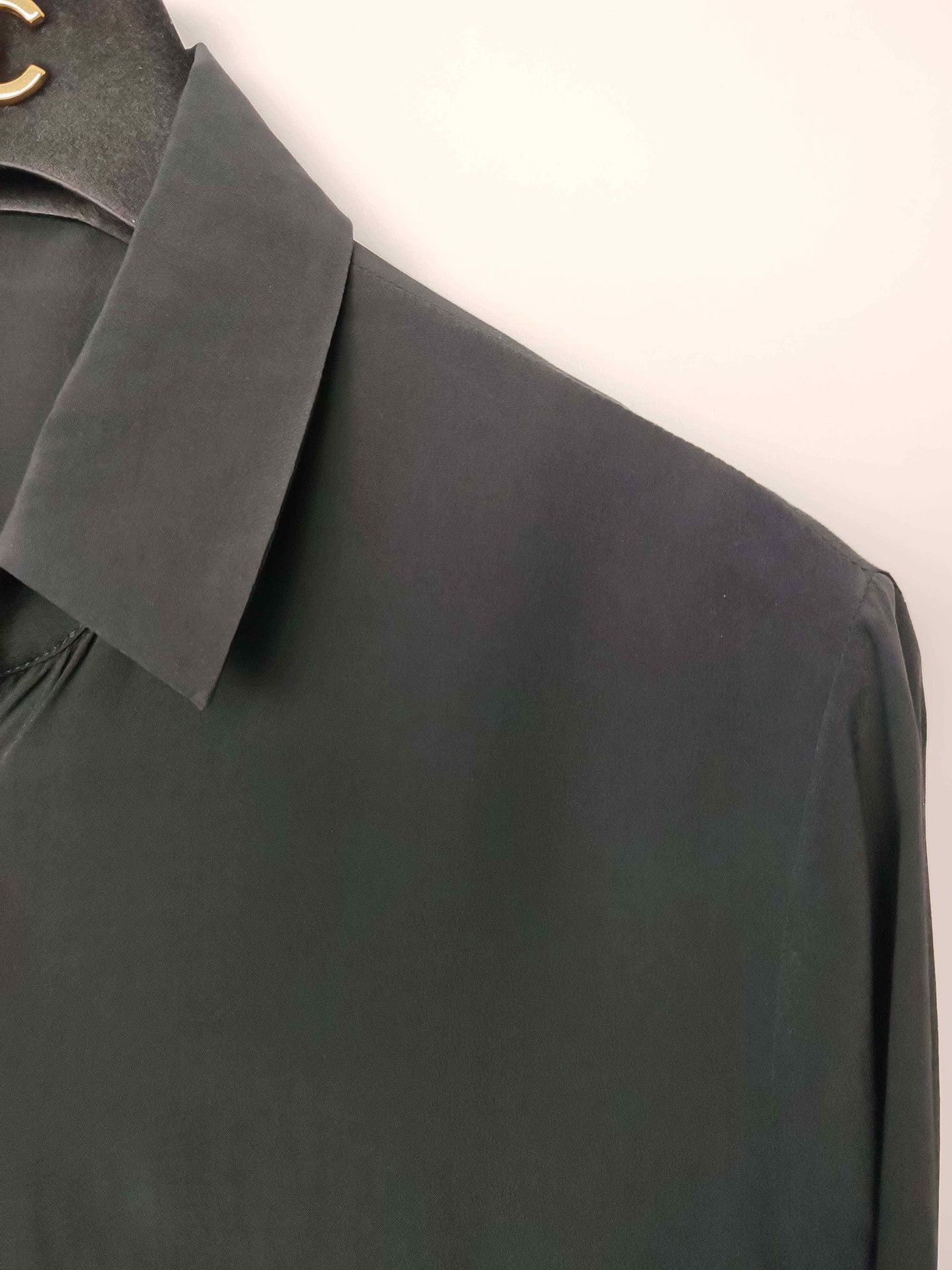 Versace Versace Silk Blend Logo Button Up Shirt Size 38 Size XS / US 0-2 / IT 36-38 - 5 Thumbnail