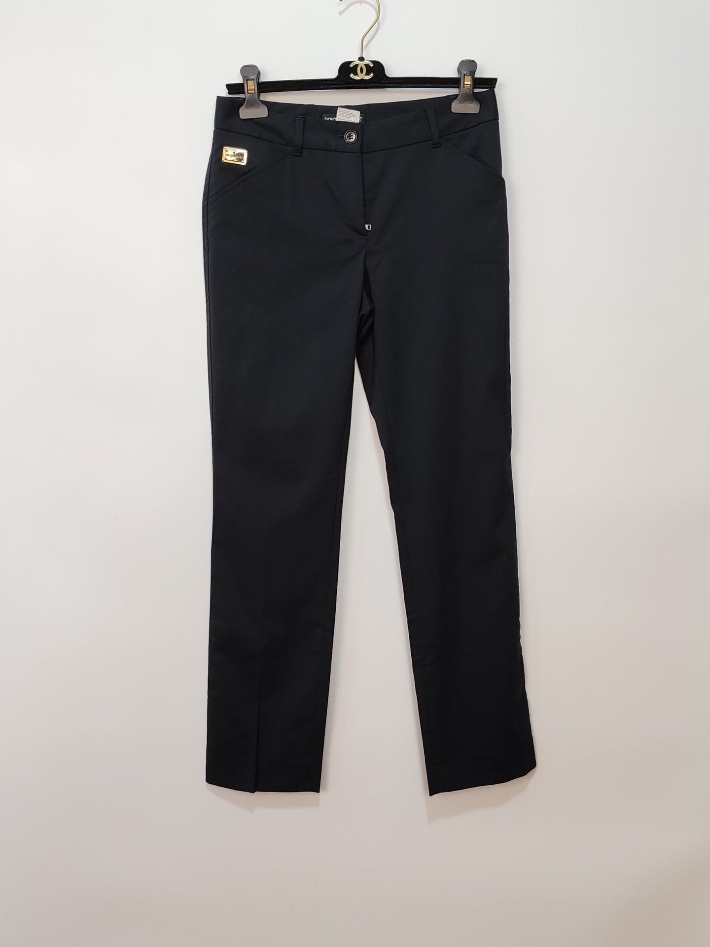 Dolce & Gabbana Dolce & Gabbana Gold Logo Plaque Pants Size 38 Size 26" / US 2 / IT 38 - 2 Thumbnail