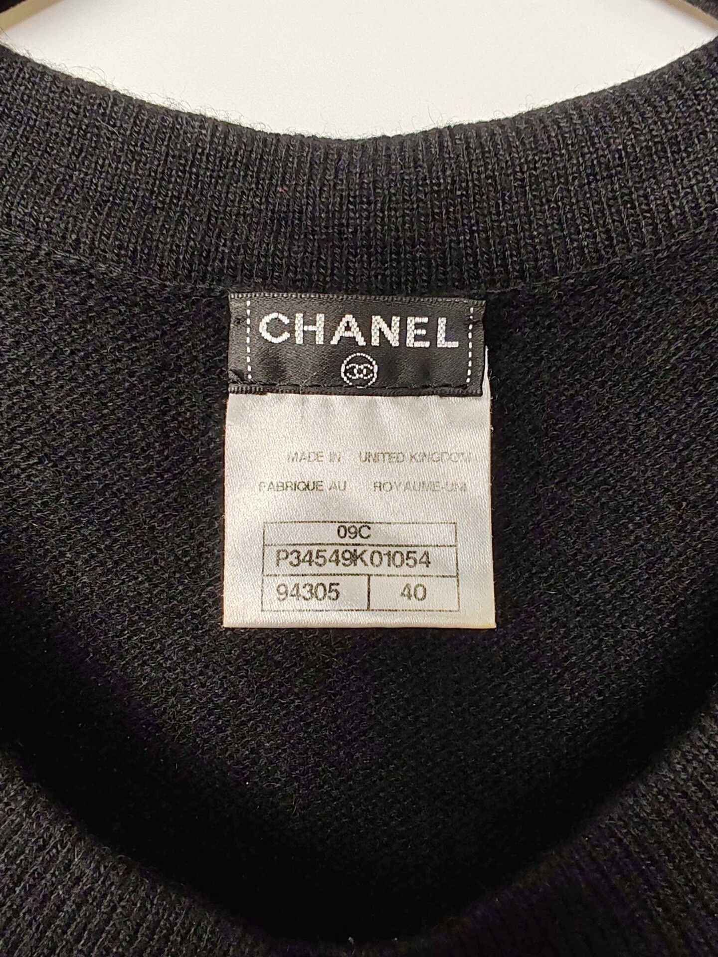Chanel Chanel Heart Button Cashmere Knit Dress Size 40 Size M / US 6-8 / IT 42-44 - 4 Thumbnail