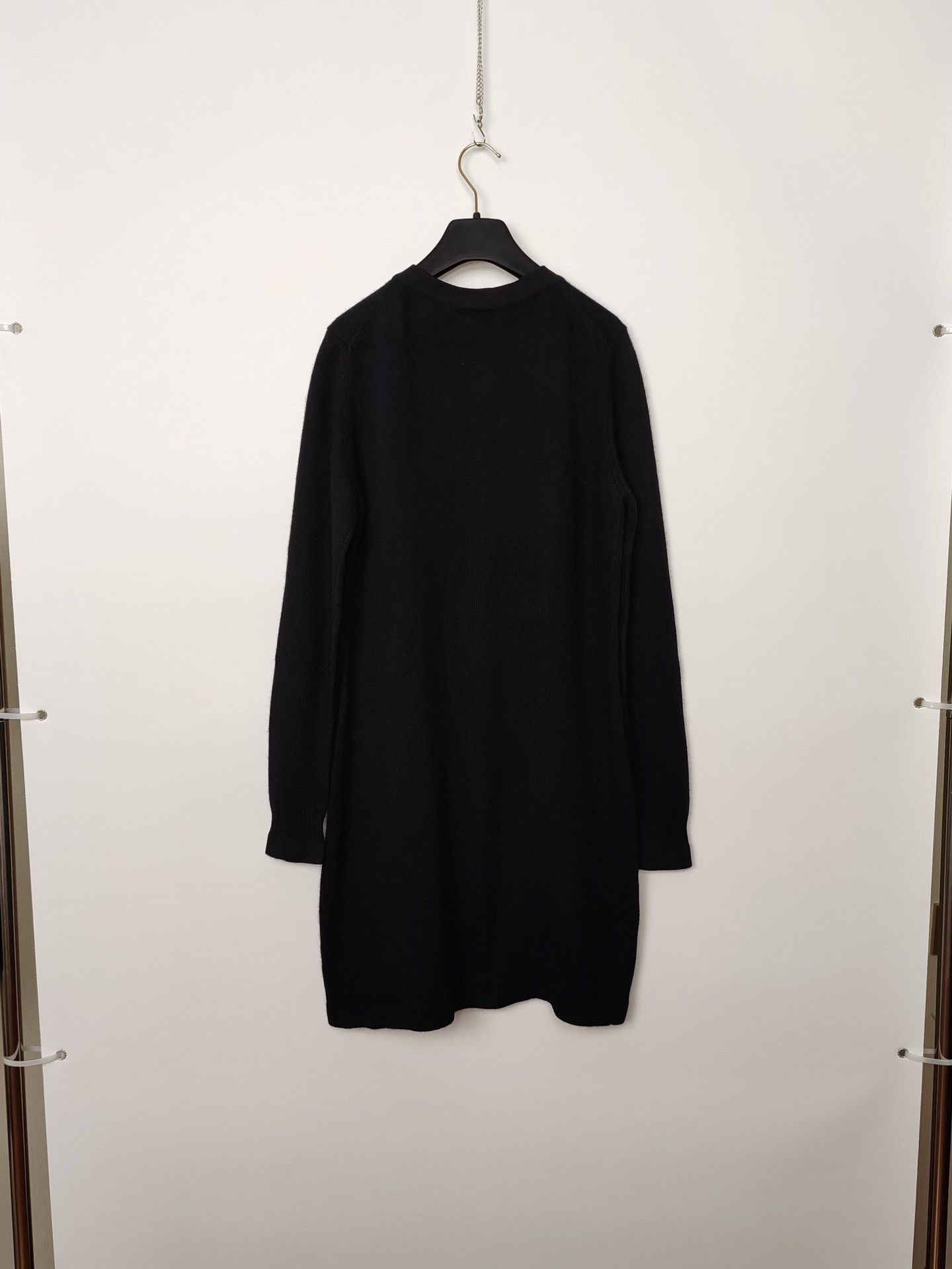 Chanel Chanel Heart Button Cashmere Knit Dress Size 40 Size M / US 6-8 / IT 42-44 - 3 Thumbnail