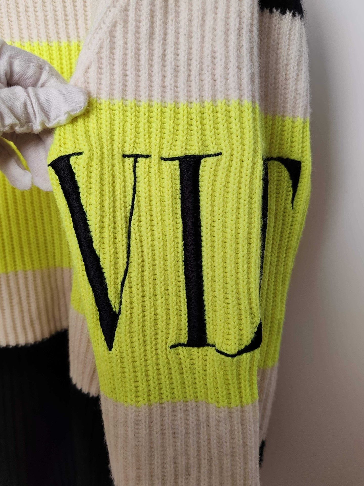 Valentino Valentino Logo Striped Sweater Size M Size US M / EU 48-50 / 2 - 5 Thumbnail