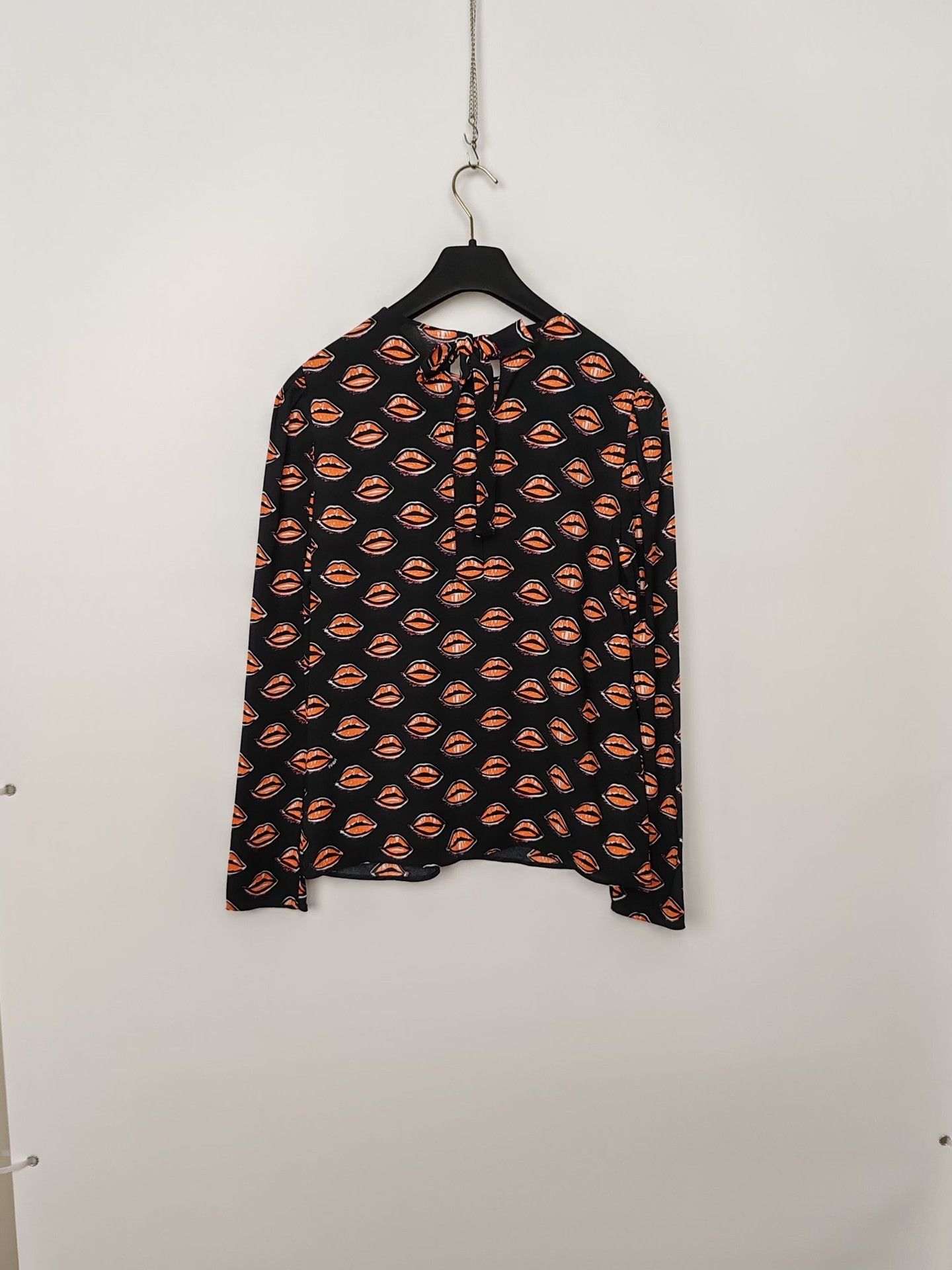 Prada Prada Lips Print Blouse Size 38 Size XS / US 0-2 / IT 36-38 - 3 Thumbnail