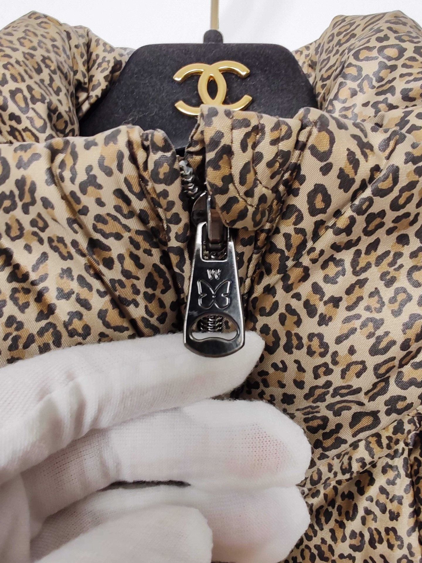 Max Mara MaxMara Leopard Print Down Jacket Size XS Size XS / US 0-2 / IT 36-38 - 6 Thumbnail