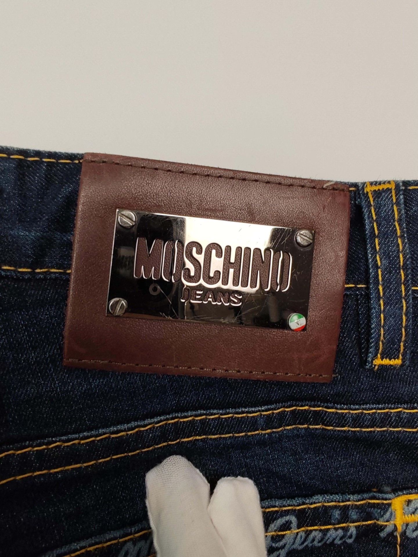 Moschino Moschino Metal Logo Denim Jeans Size 31 Size US 31 - 6 Thumbnail