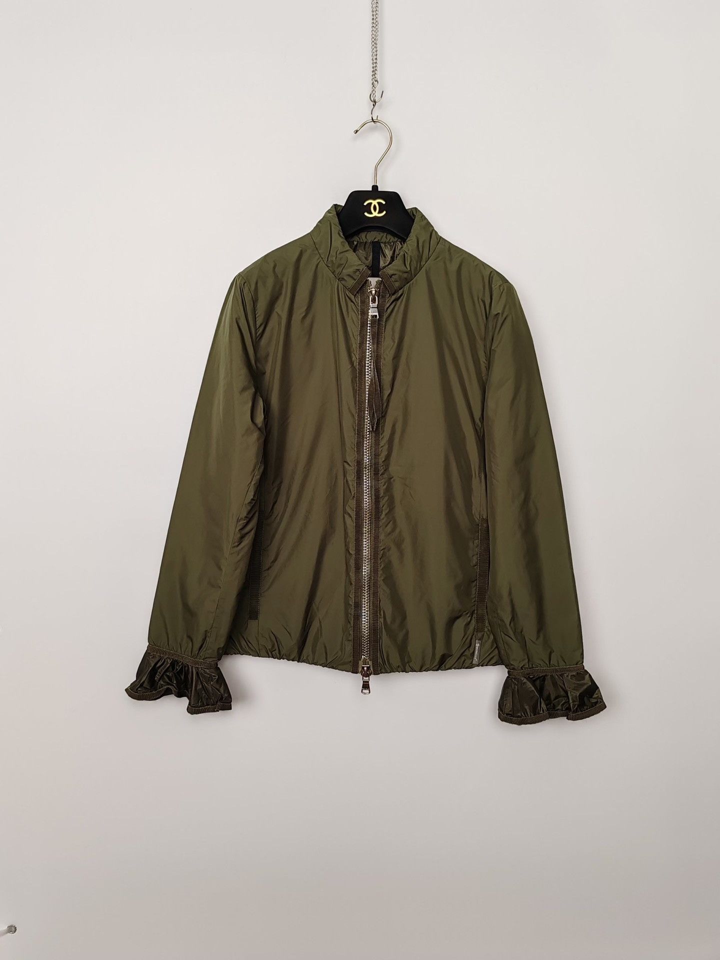 Moncler Moncler Ruffled Cuff Puffer Jacket Size 1 Size S / US 4 / IT 40 - 2 Thumbnail