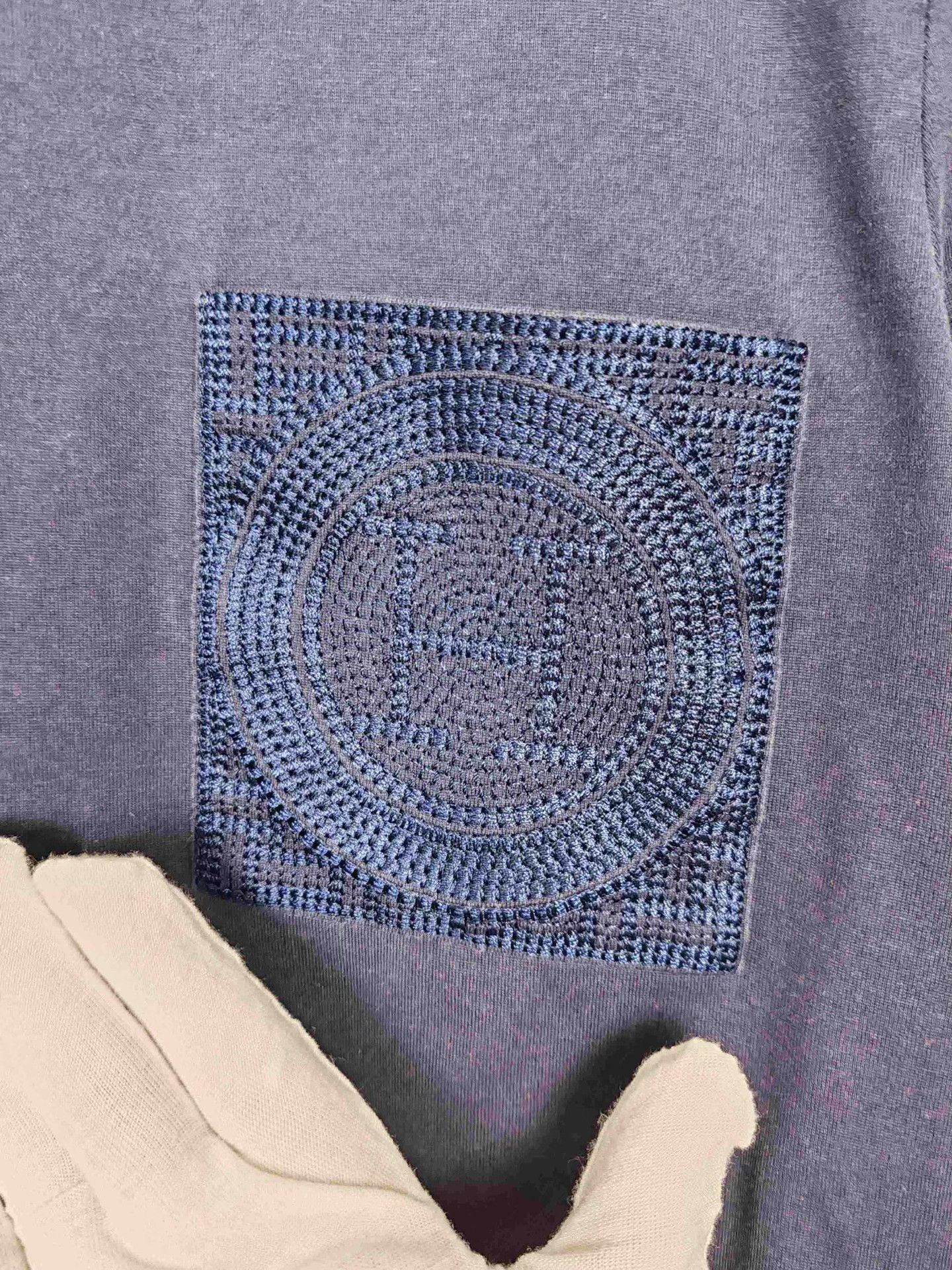 Hermes Hermès Embroidered Pocket Short Sleeve Shirt Size 36 Size XS / US 0-2 / IT 36-38 - 5 Thumbnail