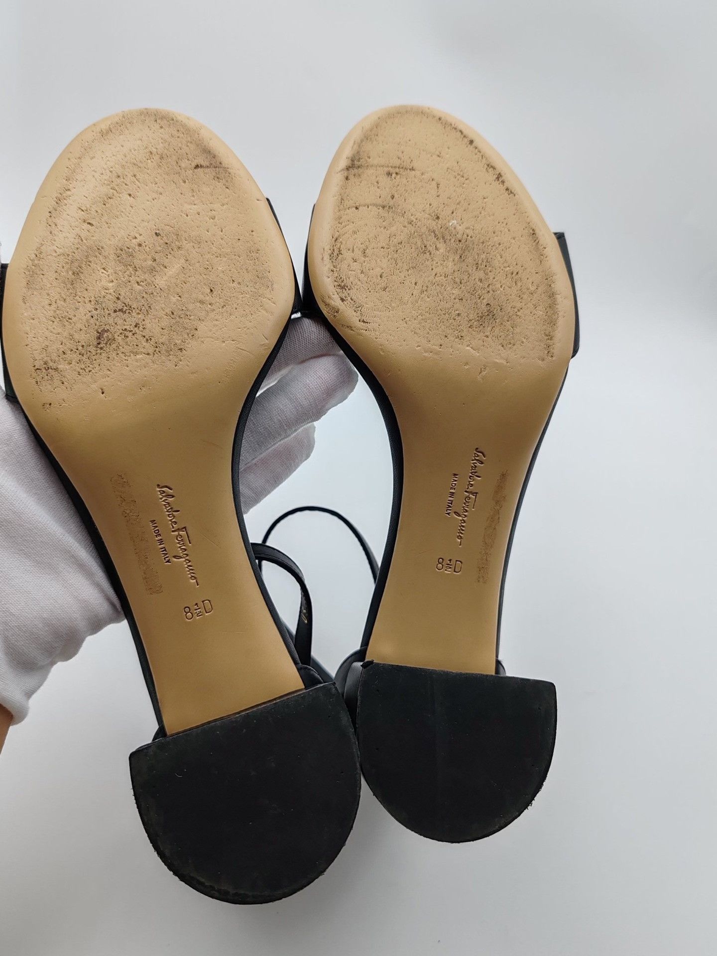 Salvatore Ferragamo Salvatore Ferragamo Vara Bow Heeled Sandals Size 8.5 Size US 8.5 / IT 38.5 - 8 Thumbnail