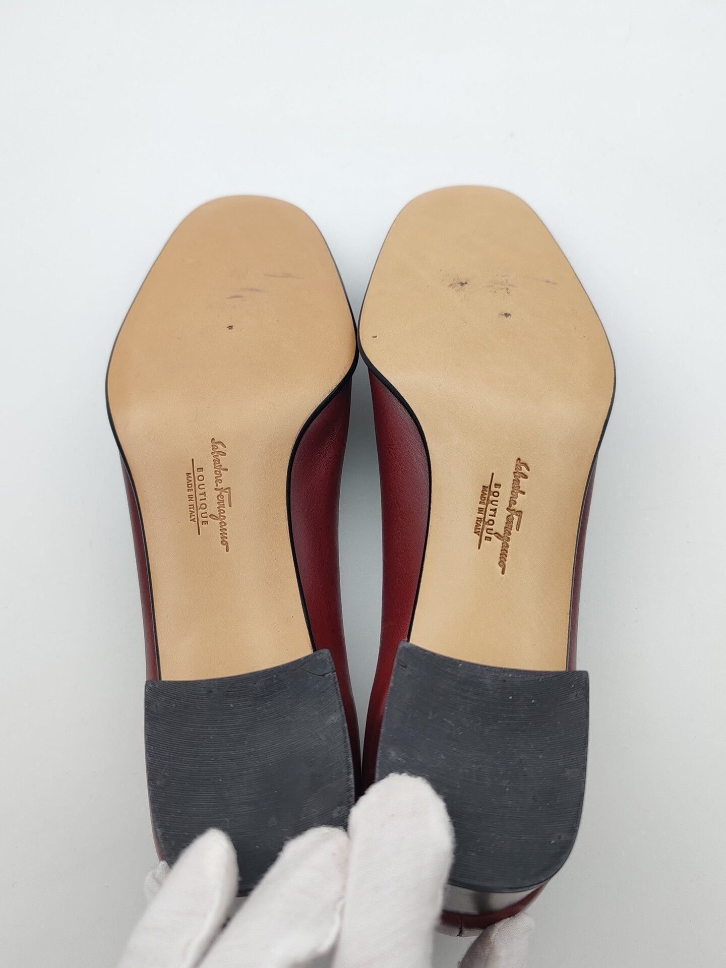 Salvatore Ferragamo Salvatore Ferragamo Burgundy Cartolina Block Heels Size 7.5 Size US 7.5 / IT 37.5 - 9 Thumbnail