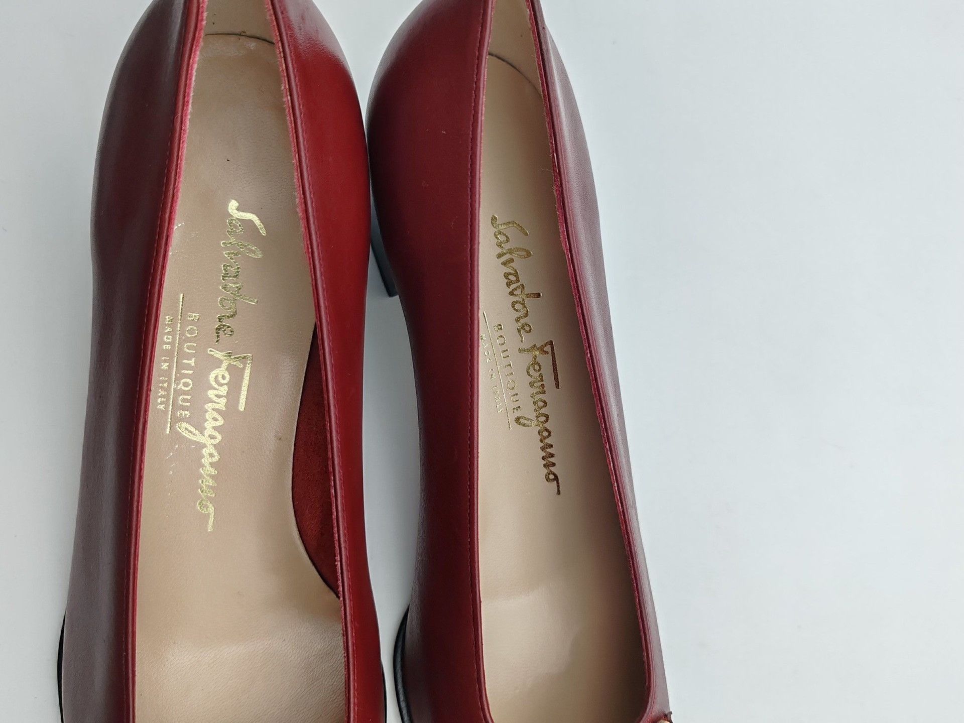 Salvatore Ferragamo Salvatore Ferragamo Burgundy Cartolina Block Heels Size 7.5 Size US 7.5 / IT 37.5 - 6 Thumbnail