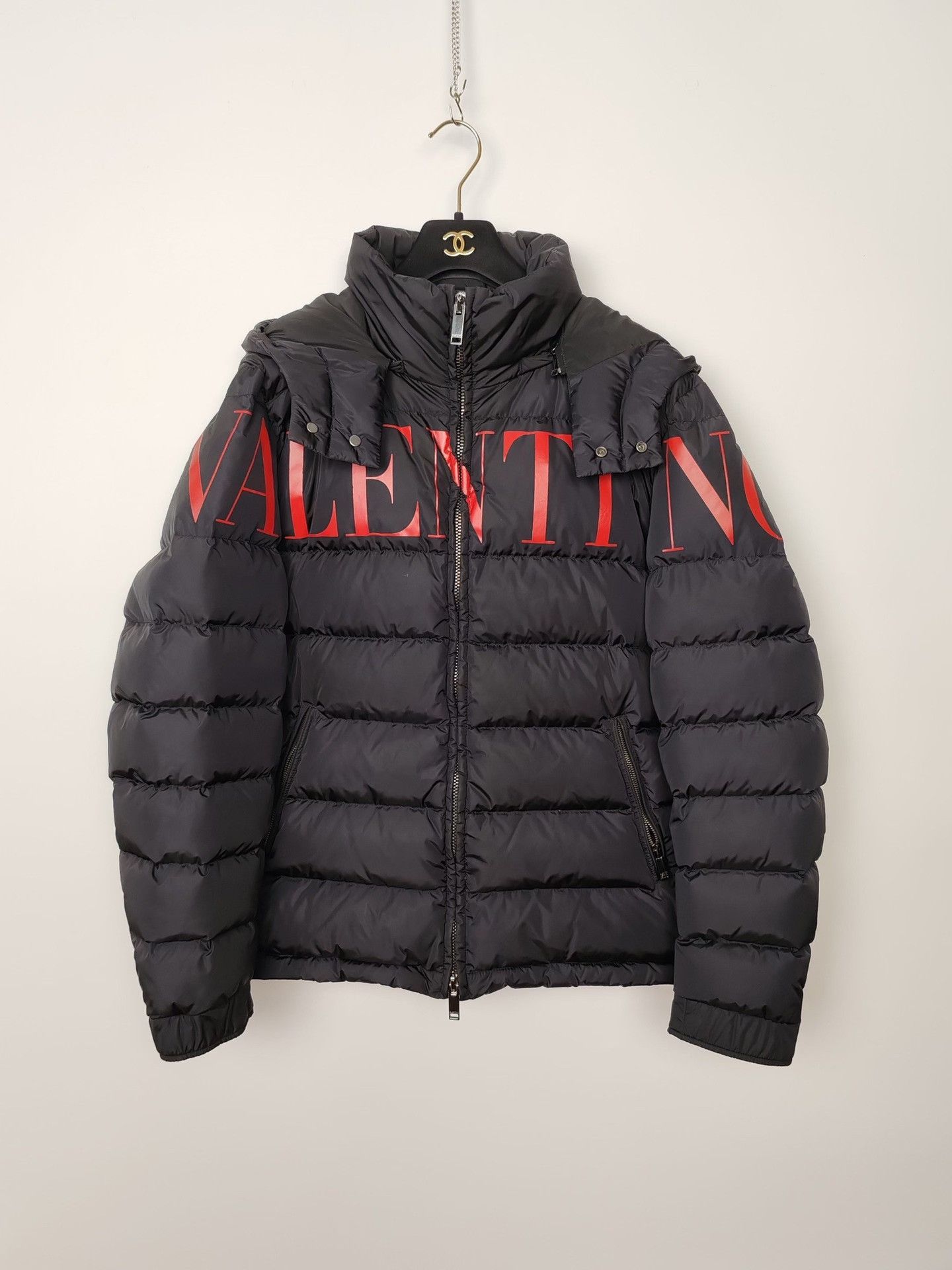 Valentino Valentino Red Logo Puffer Jacket Size M Size US M / EU 48-50 / 2 - 2 Thumbnail
