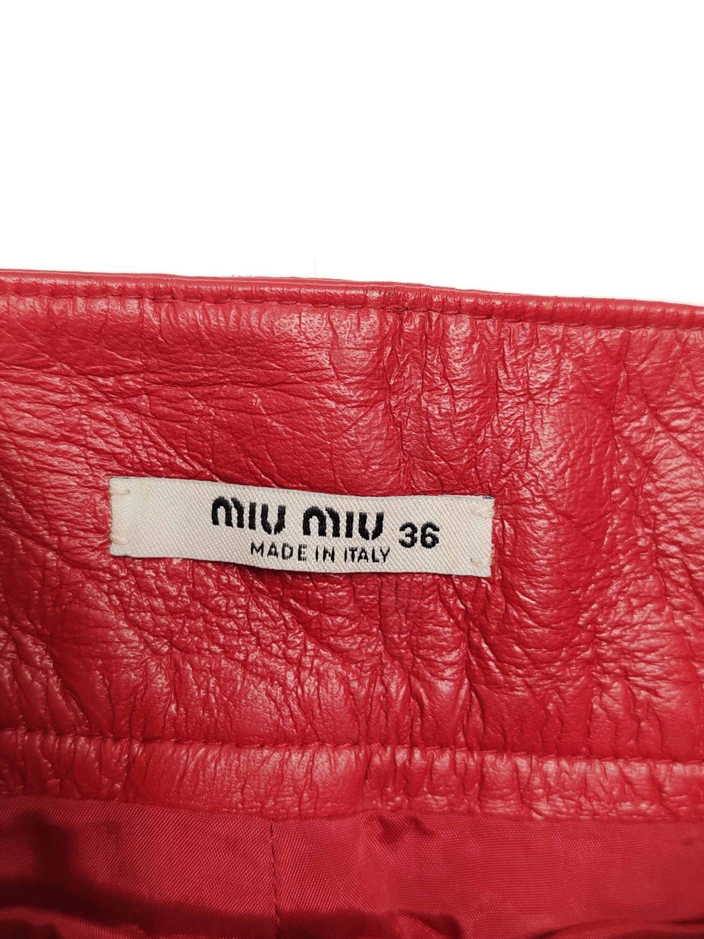 Miu Miu Miu Miu Red Nappa Leather Shorts Size IT 36 Size 25" / US 0 / IT 36 - 4 Thumbnail