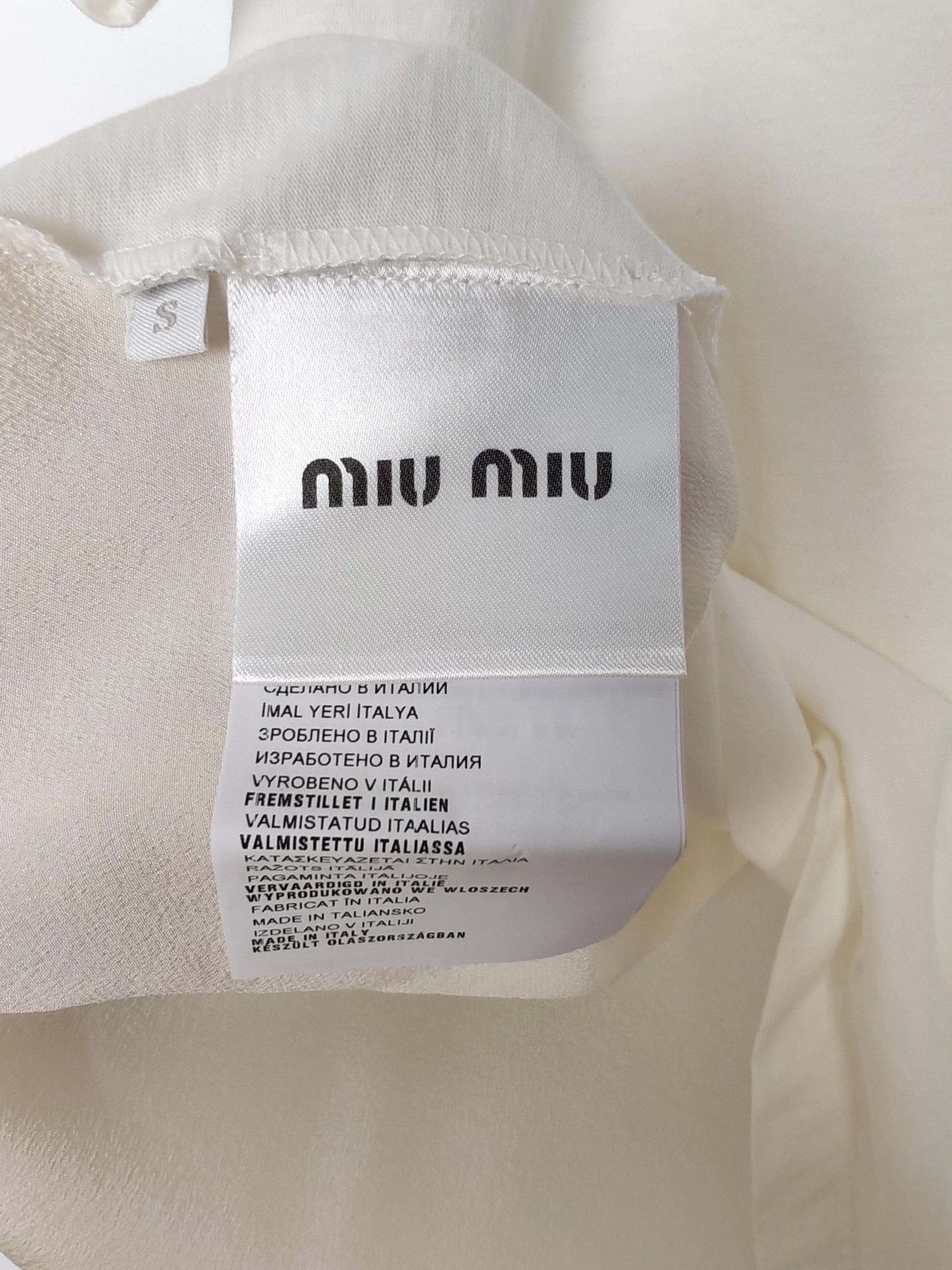 Miu Miu Miu Miu Crystal Embellished T-Shirt Size S Size S / US 4 / IT 40 - 8 Thumbnail