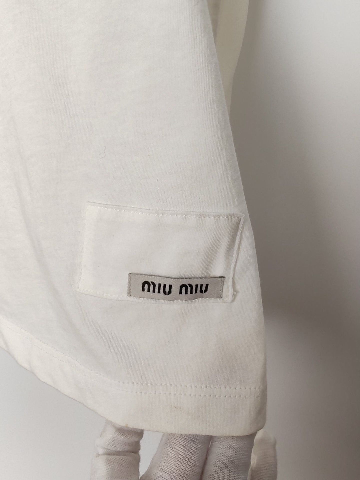 Miu Miu Miu Miu Crystal Embellished T-Shirt Size S Size S / US 4 / IT 40 - 7 Thumbnail