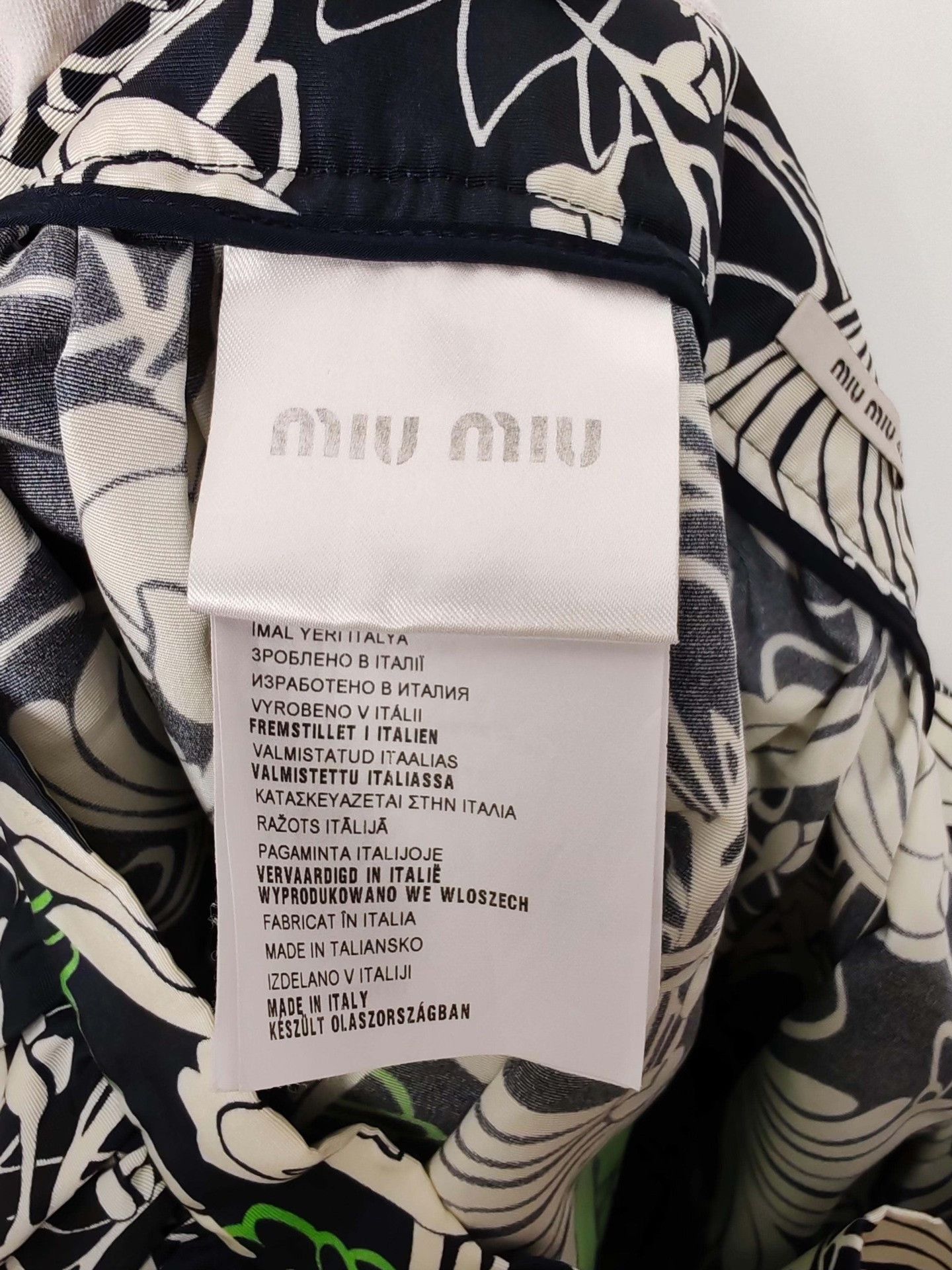Miu Miu Miu Miu Floral Silk Mini Skirt Size 42 Size 28" / US 6 / IT 42 - 6 Thumbnail